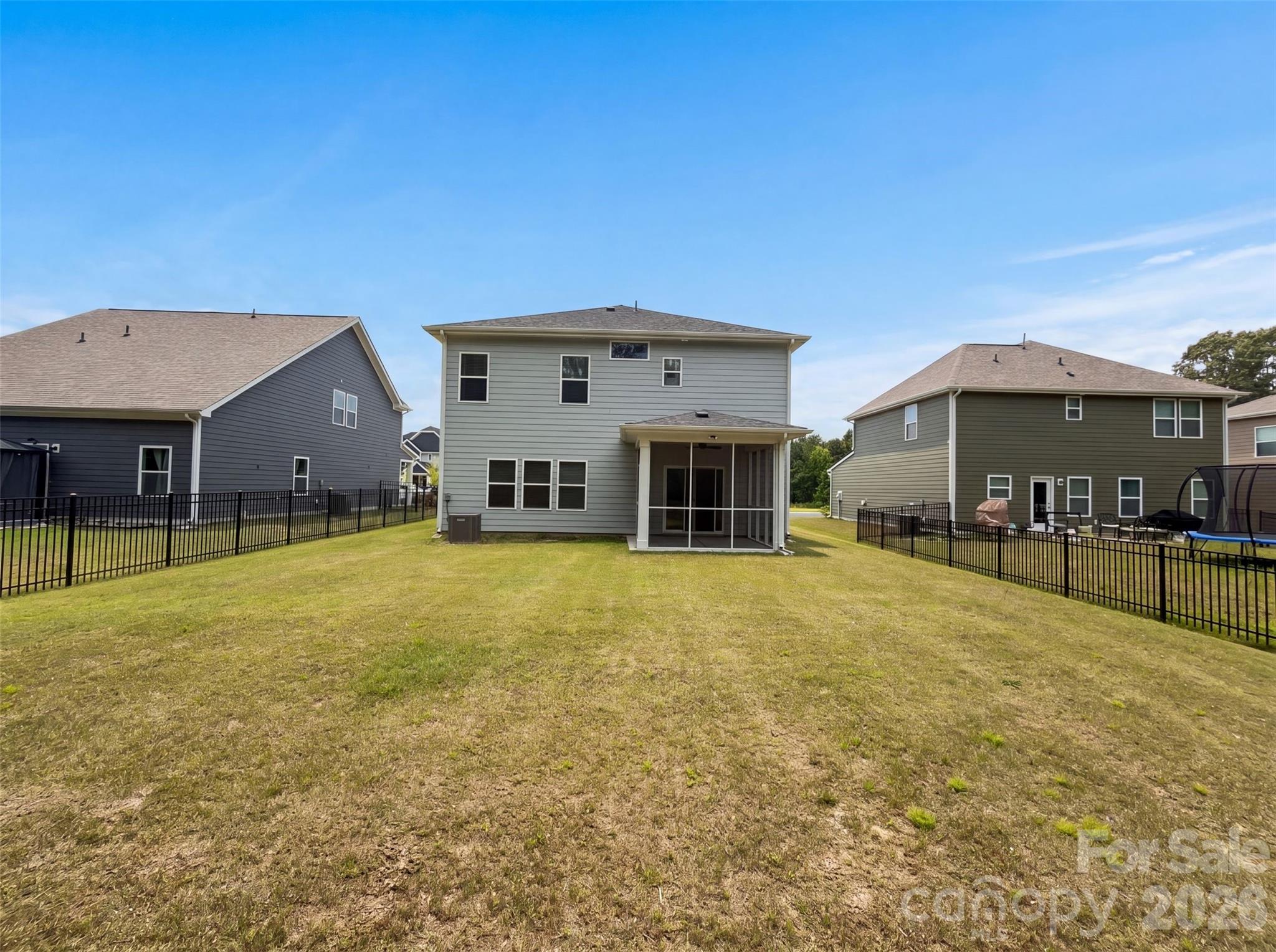main property photo 14