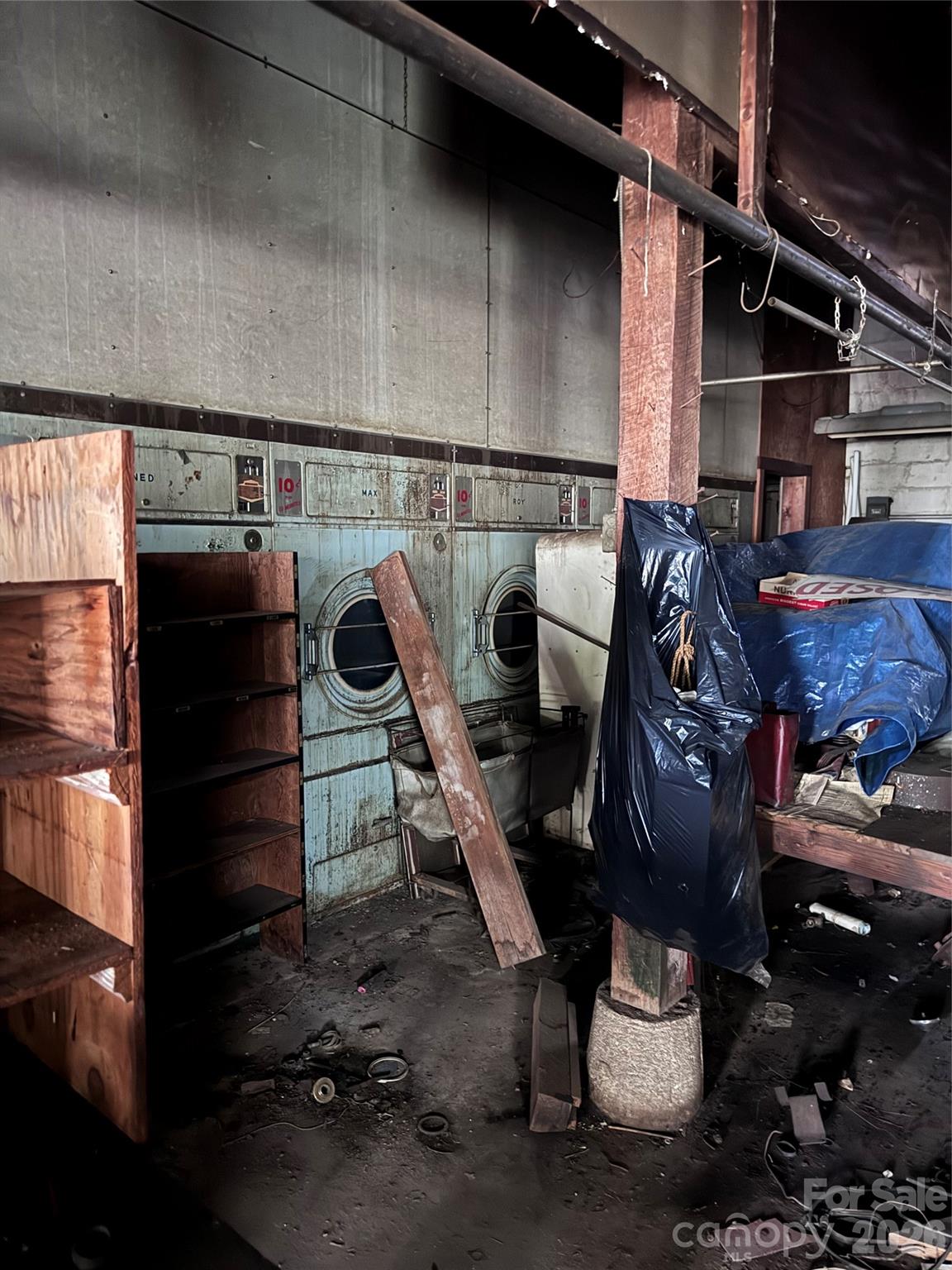 main property photo 8