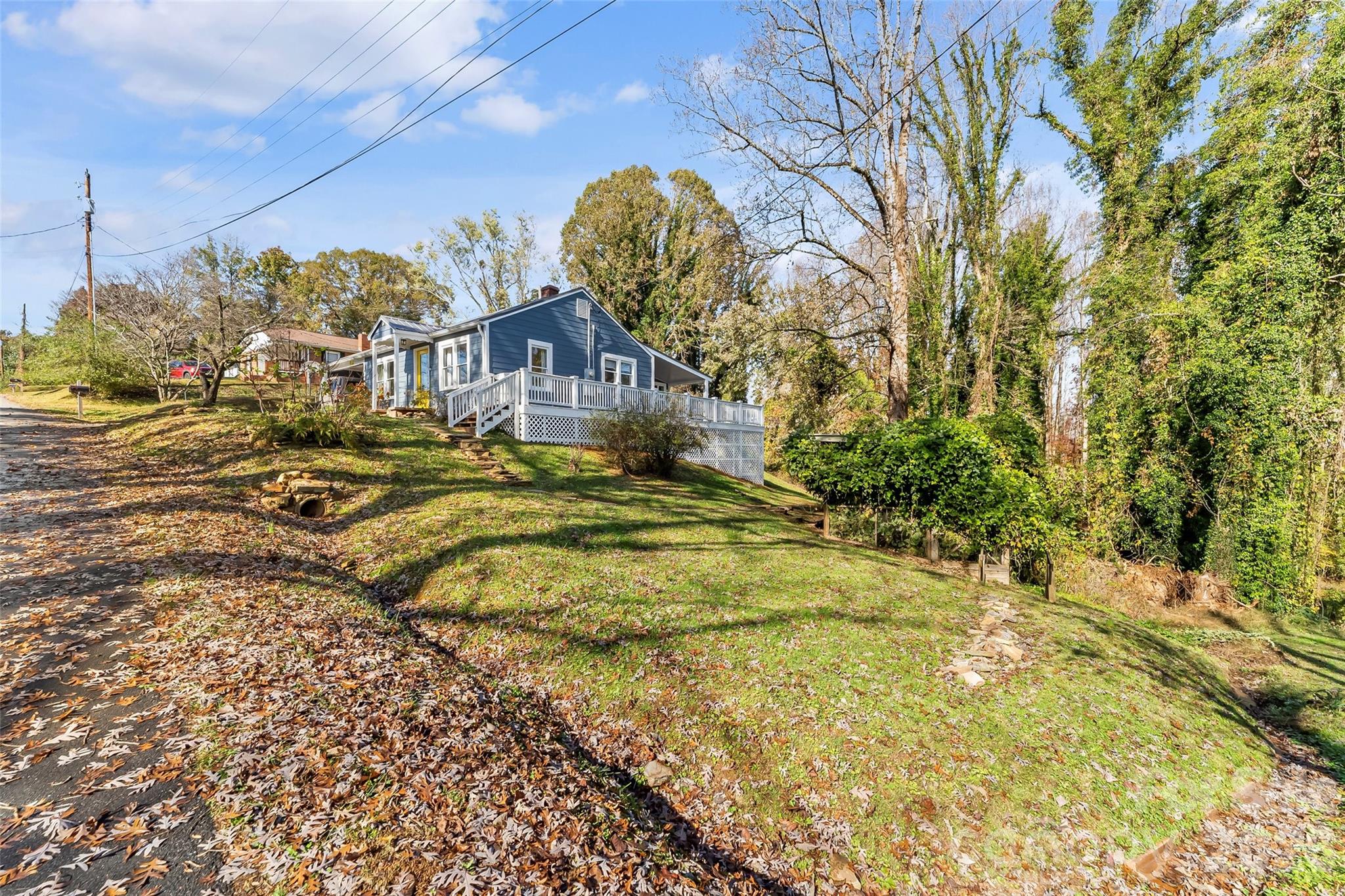 main property photo 32