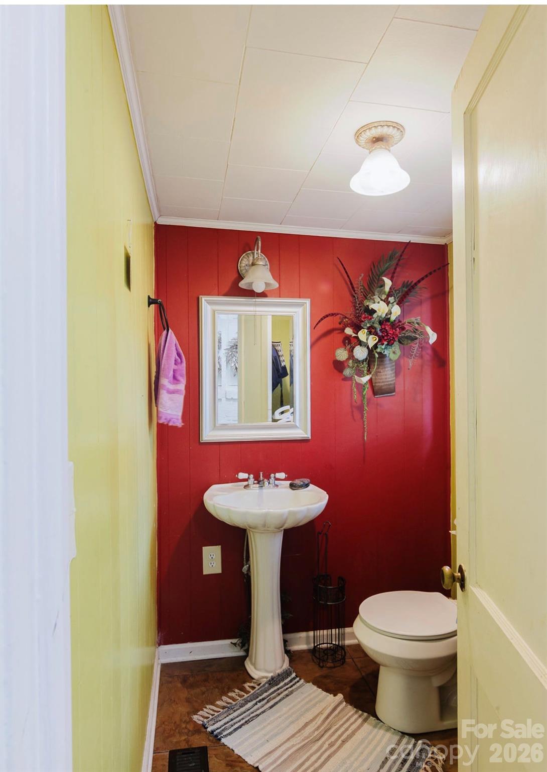 main property photo 17