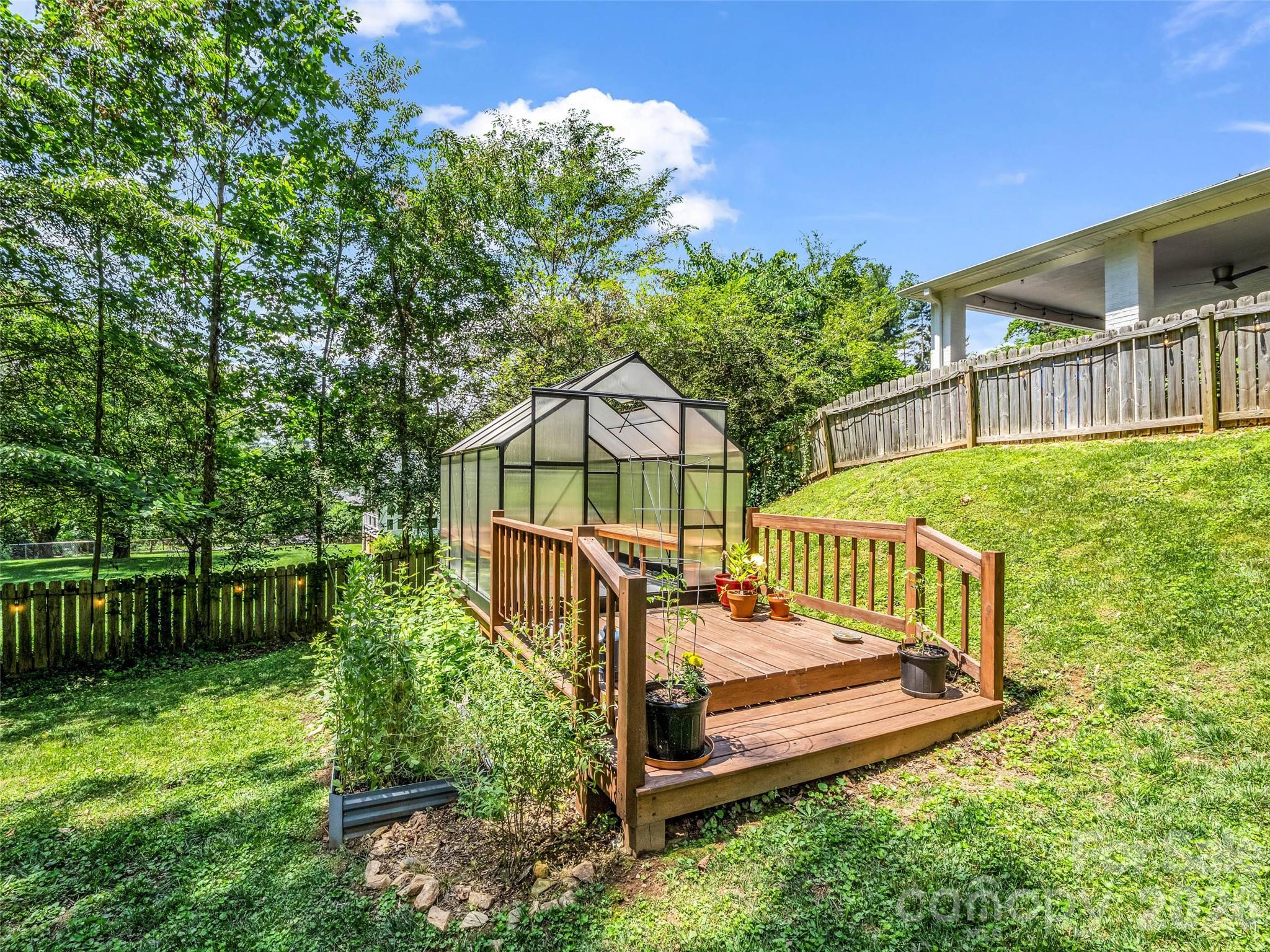 main property photo 42
