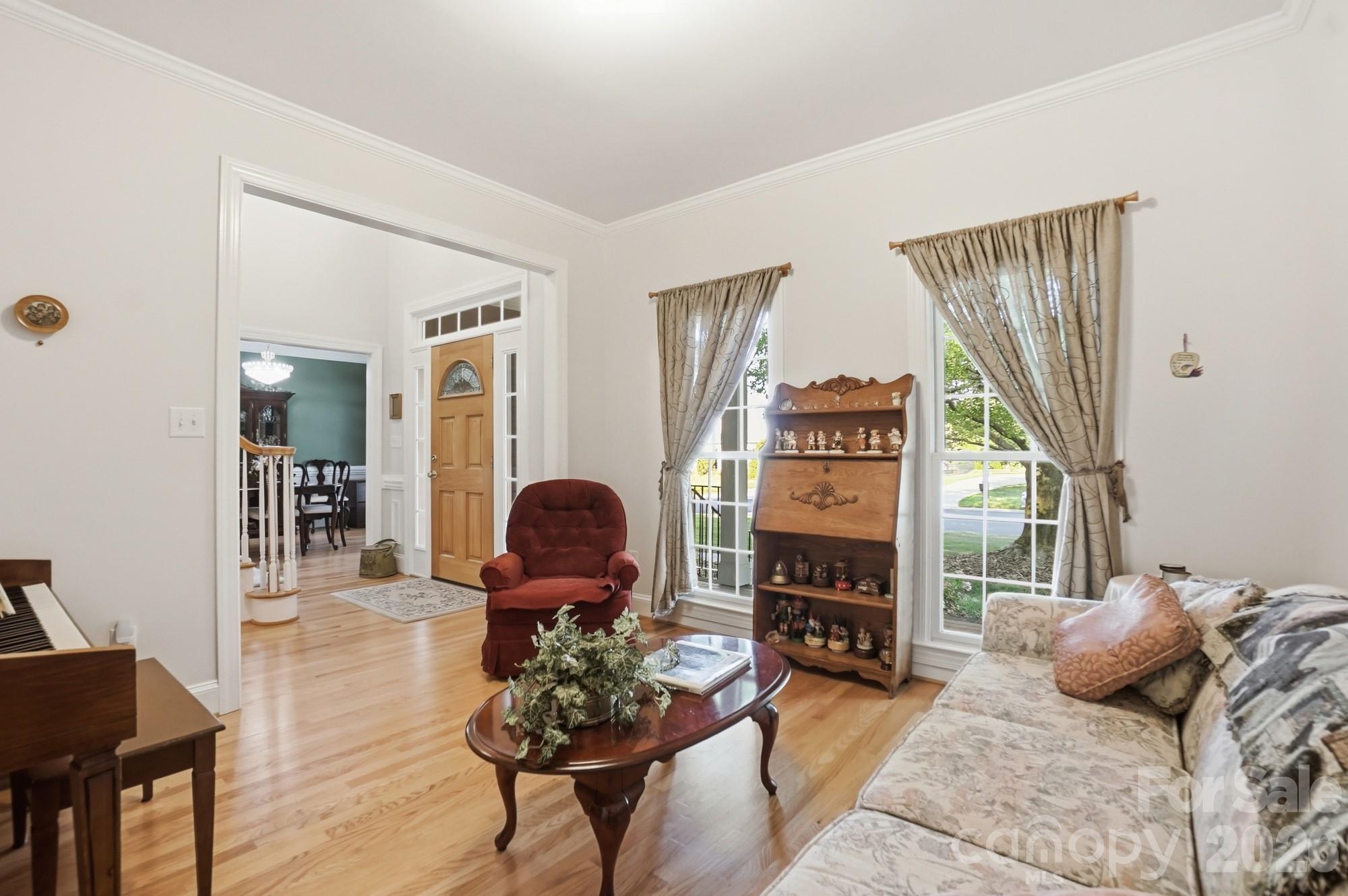 main property photo 7