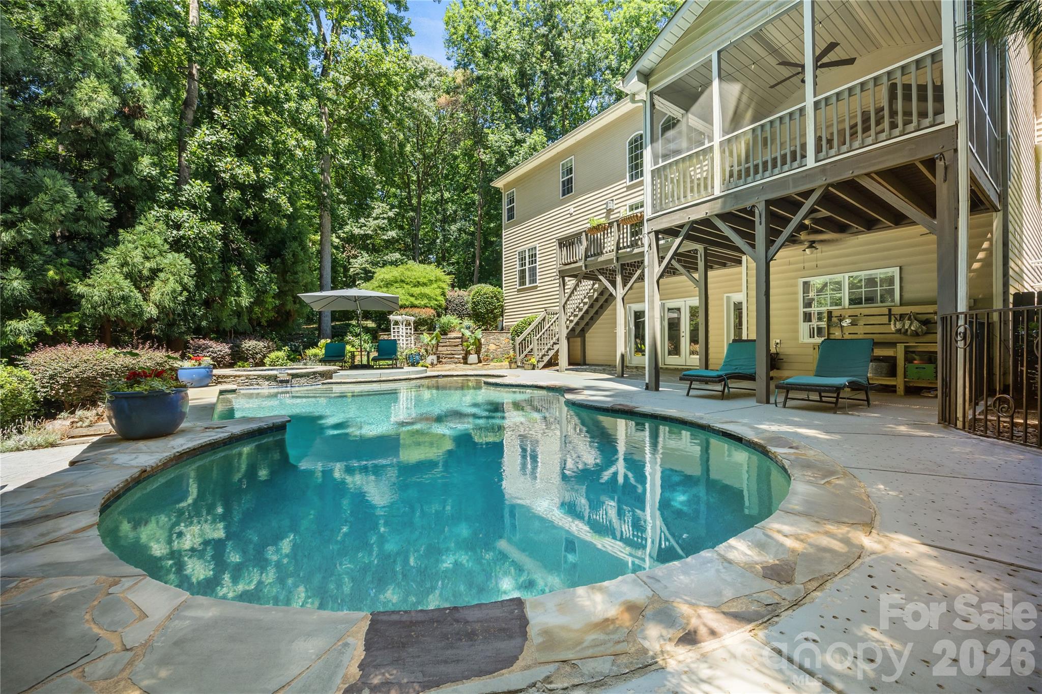 main property photo 35