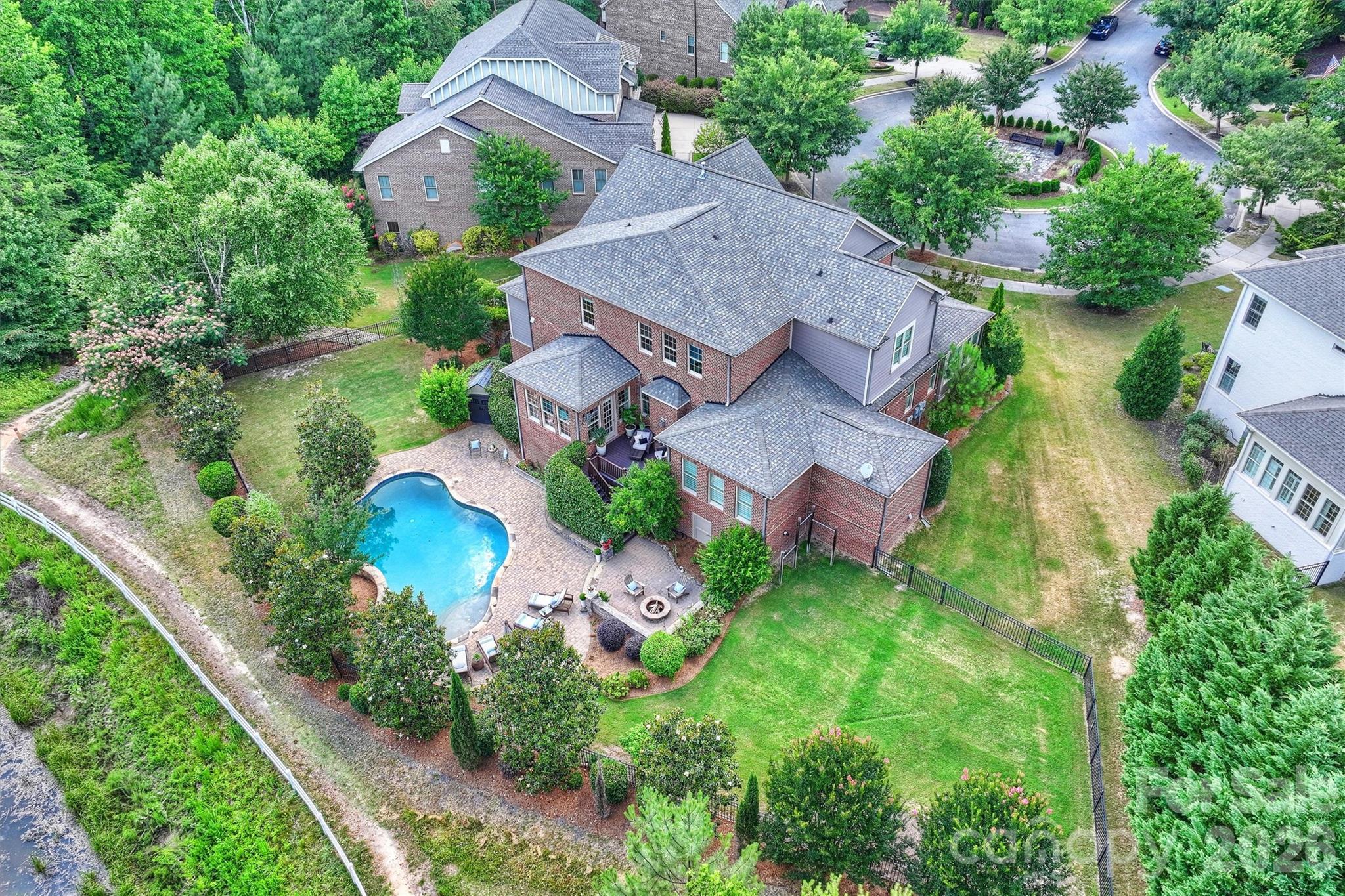 main property photo 46