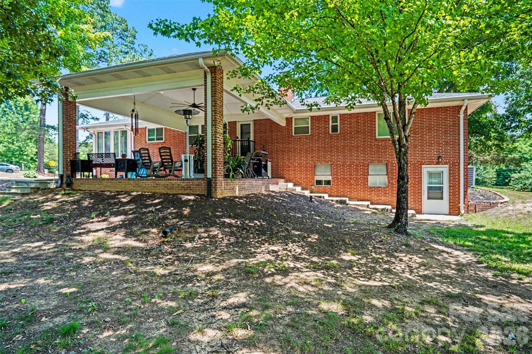 main property photo 24