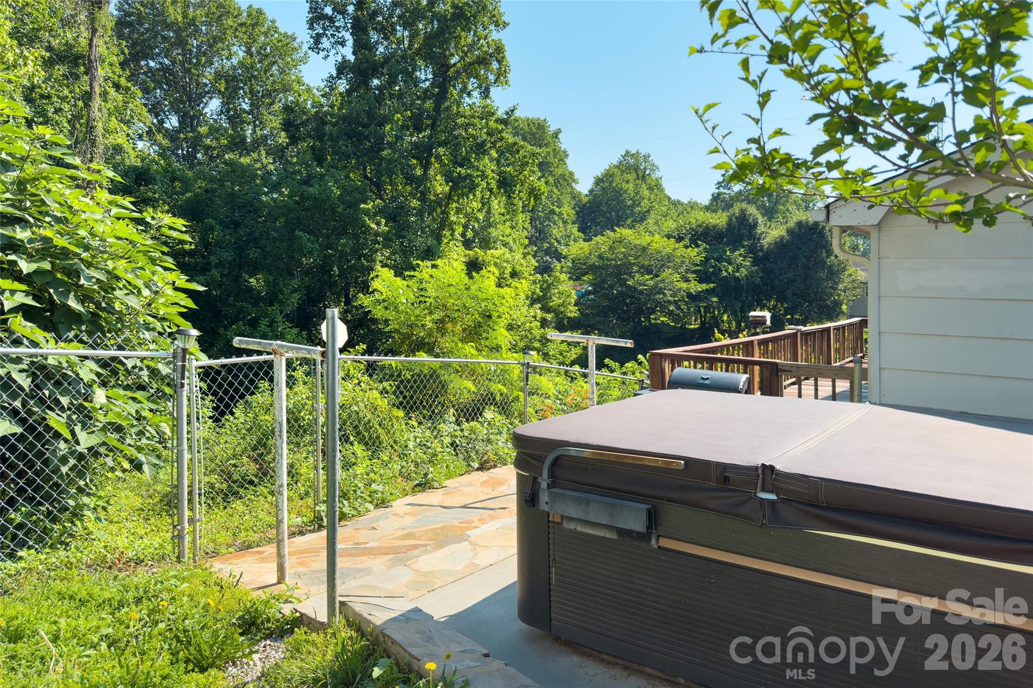main property photo 34