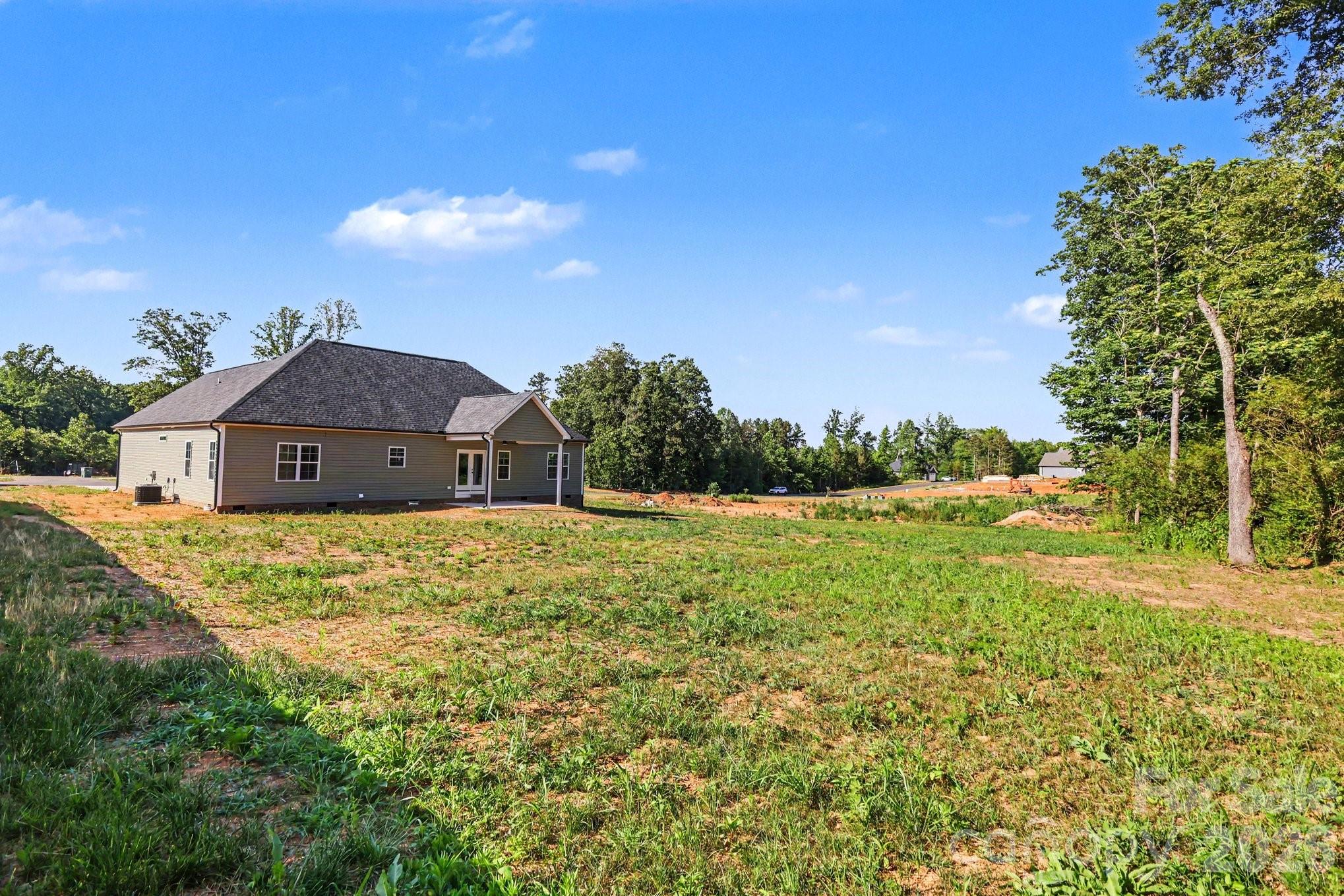 main property photo 29