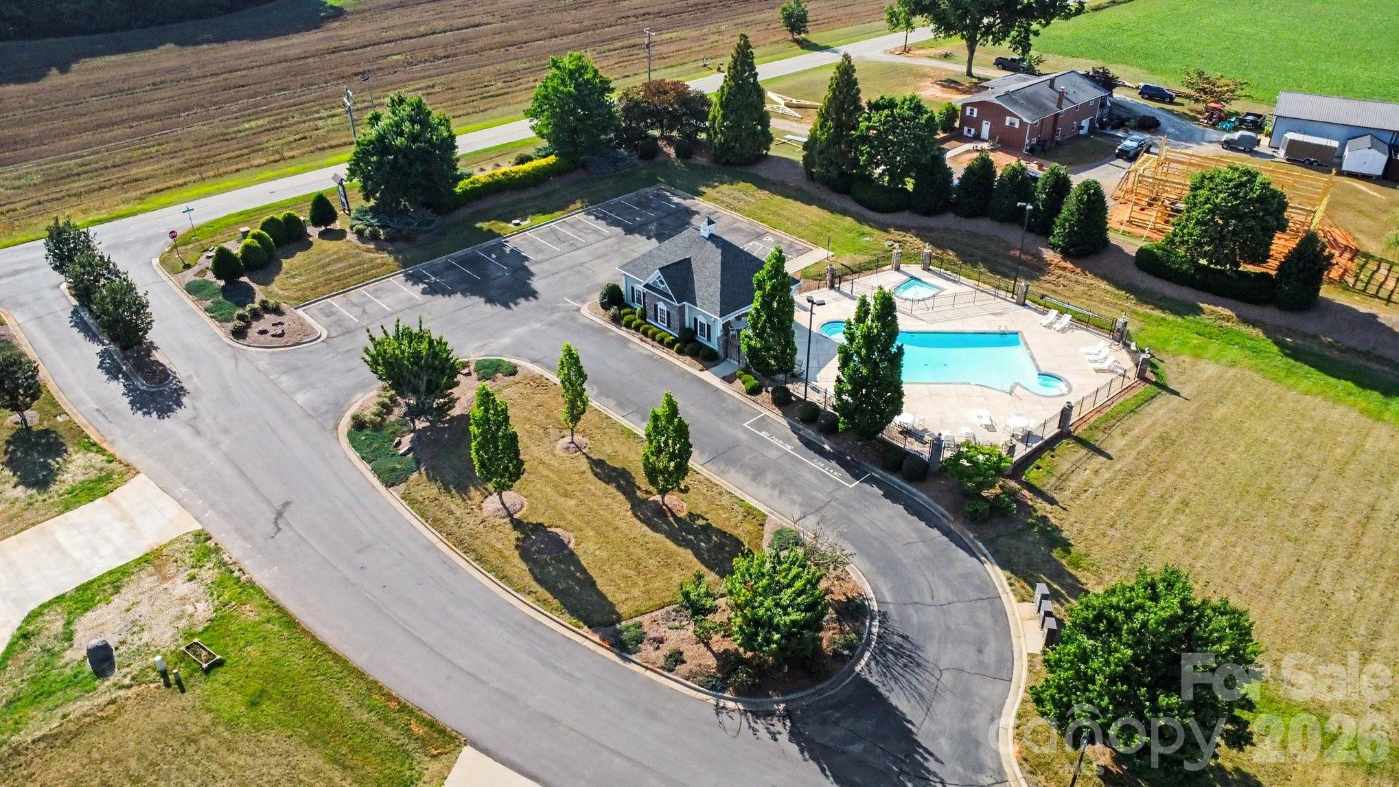 main property photo 34