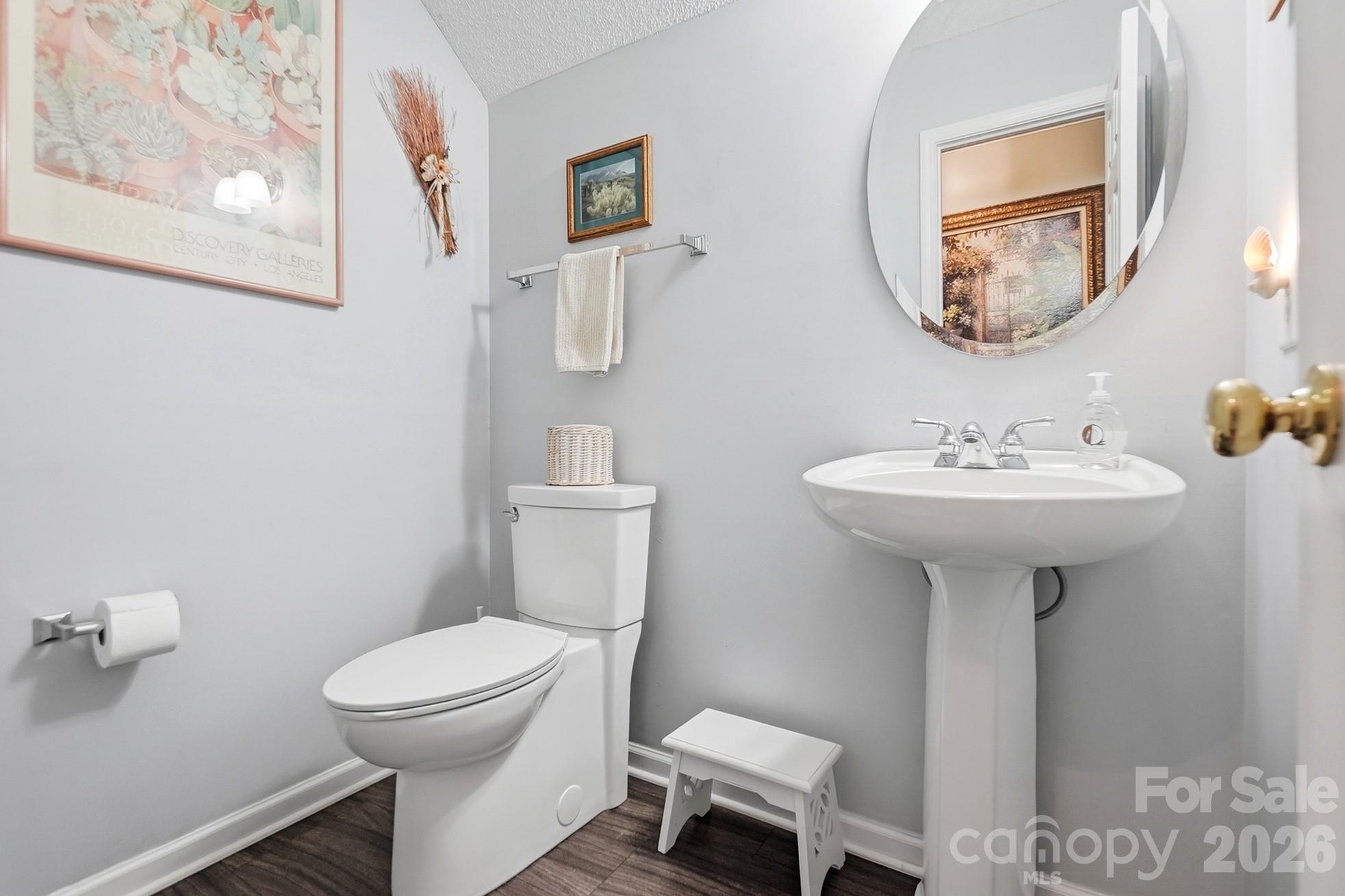 main property photo 14