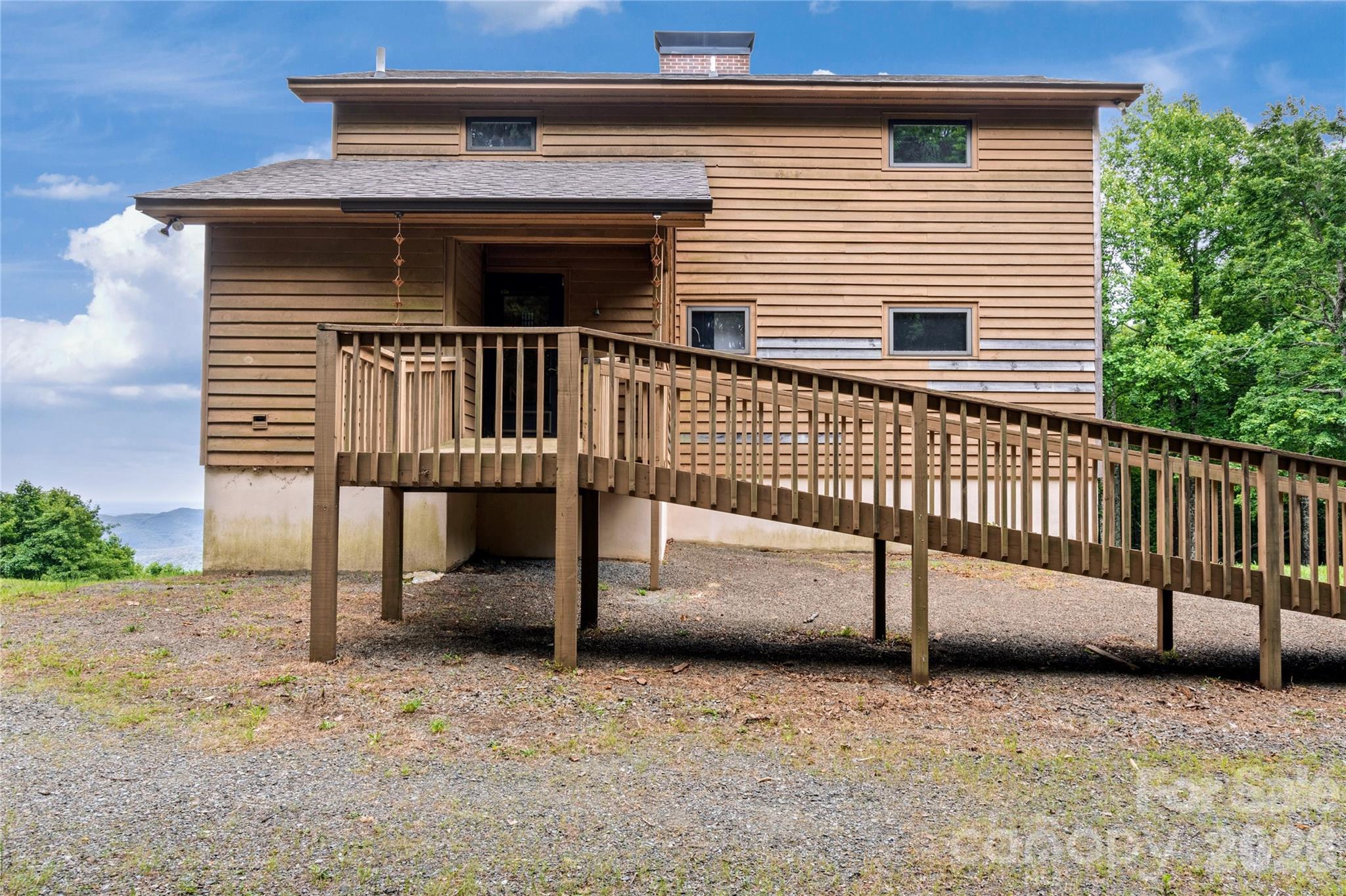 main property photo 35
