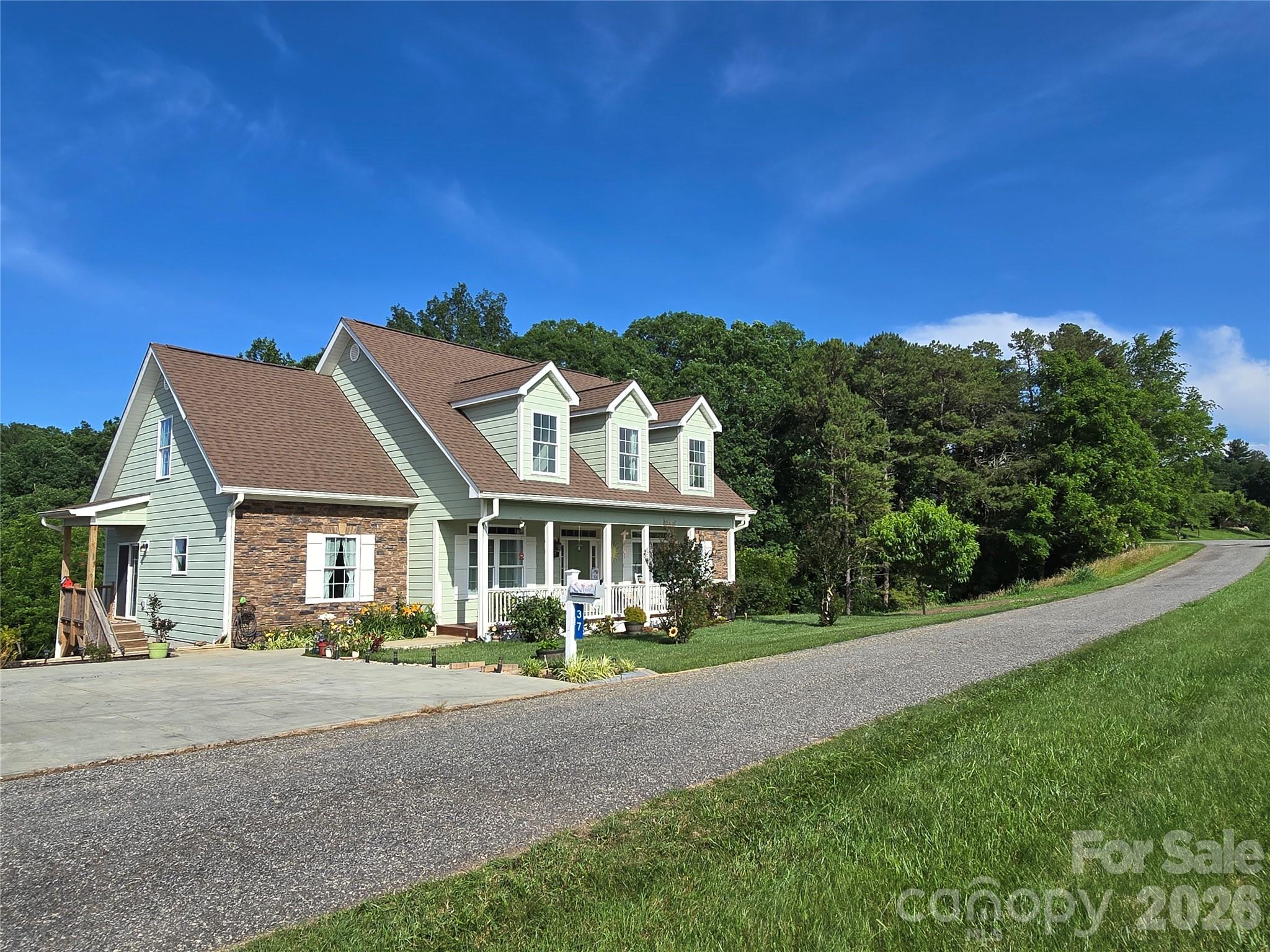 main property photo 15