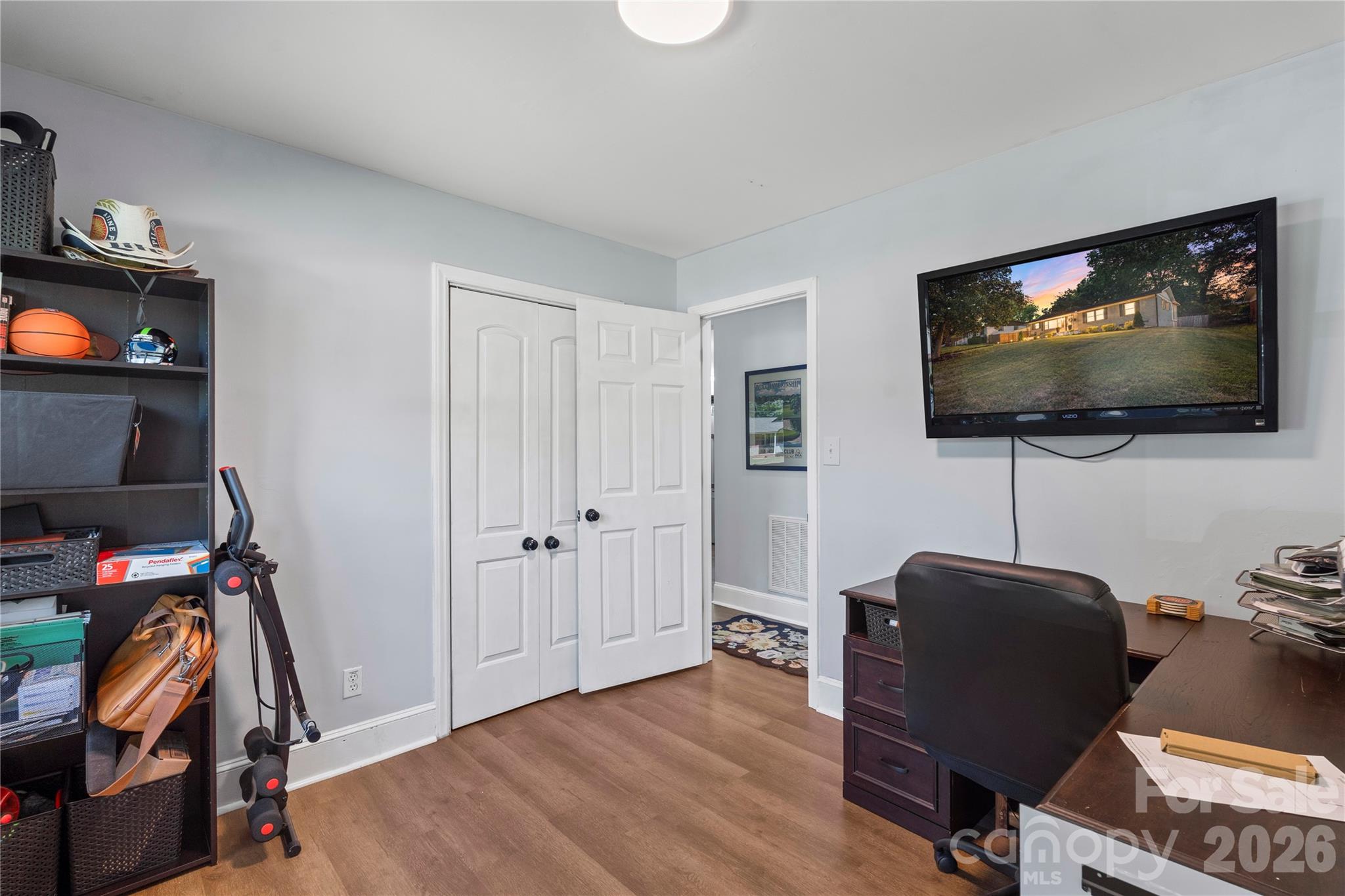 main property photo 24