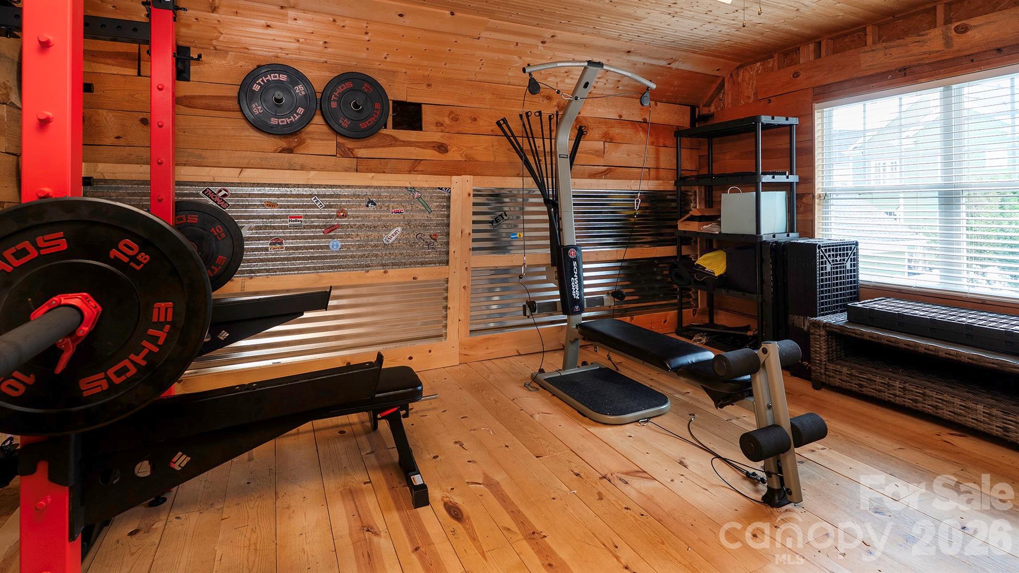 main property photo 30