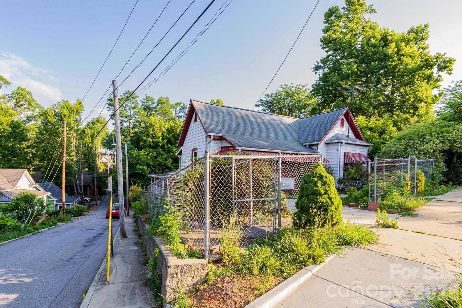 main property photo 1