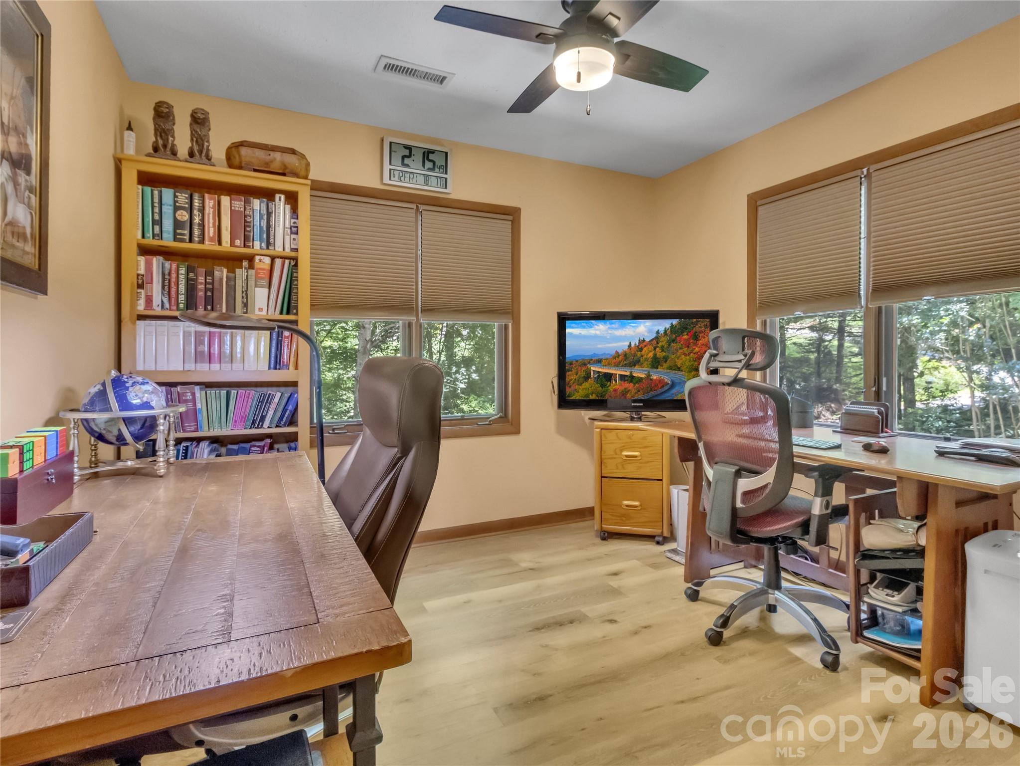 main property photo 17