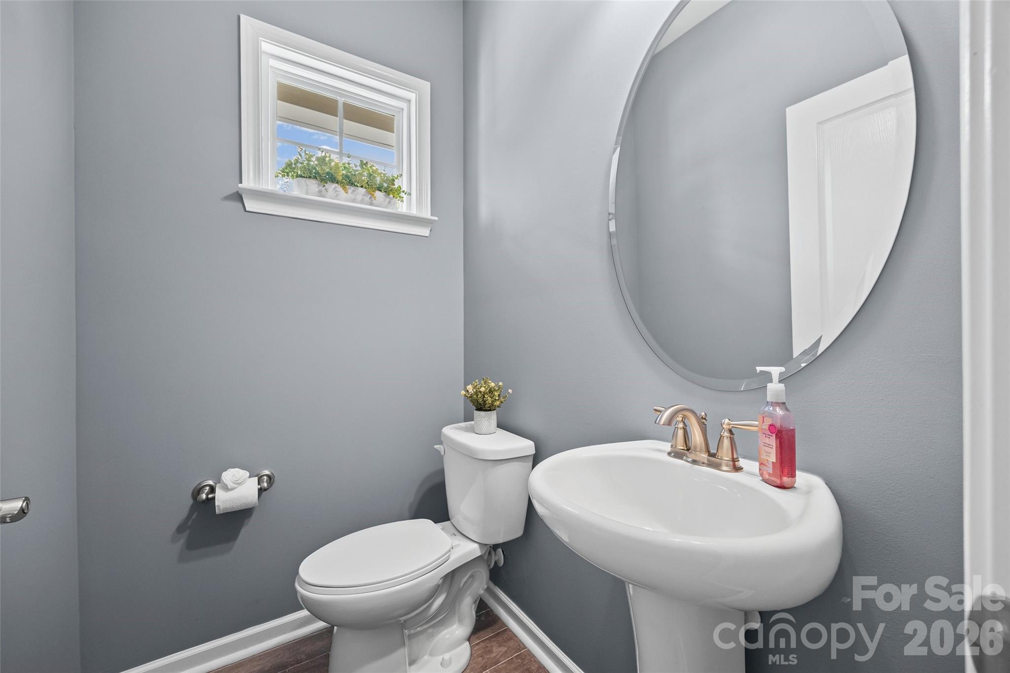 main property photo 4