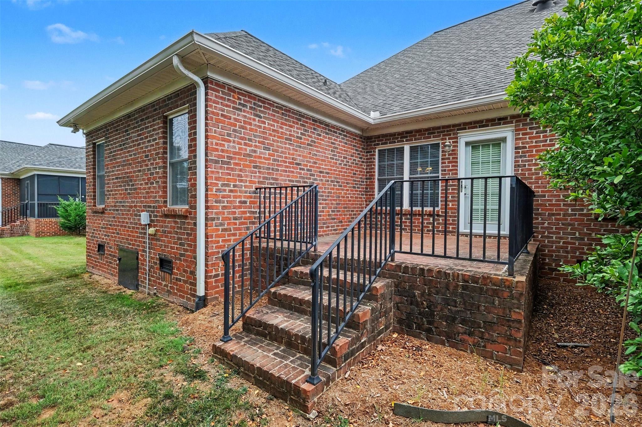 main property photo 29