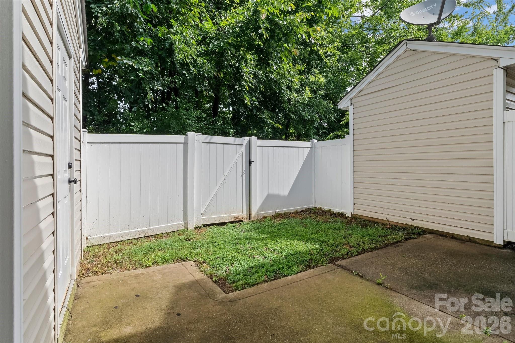 main property photo 19