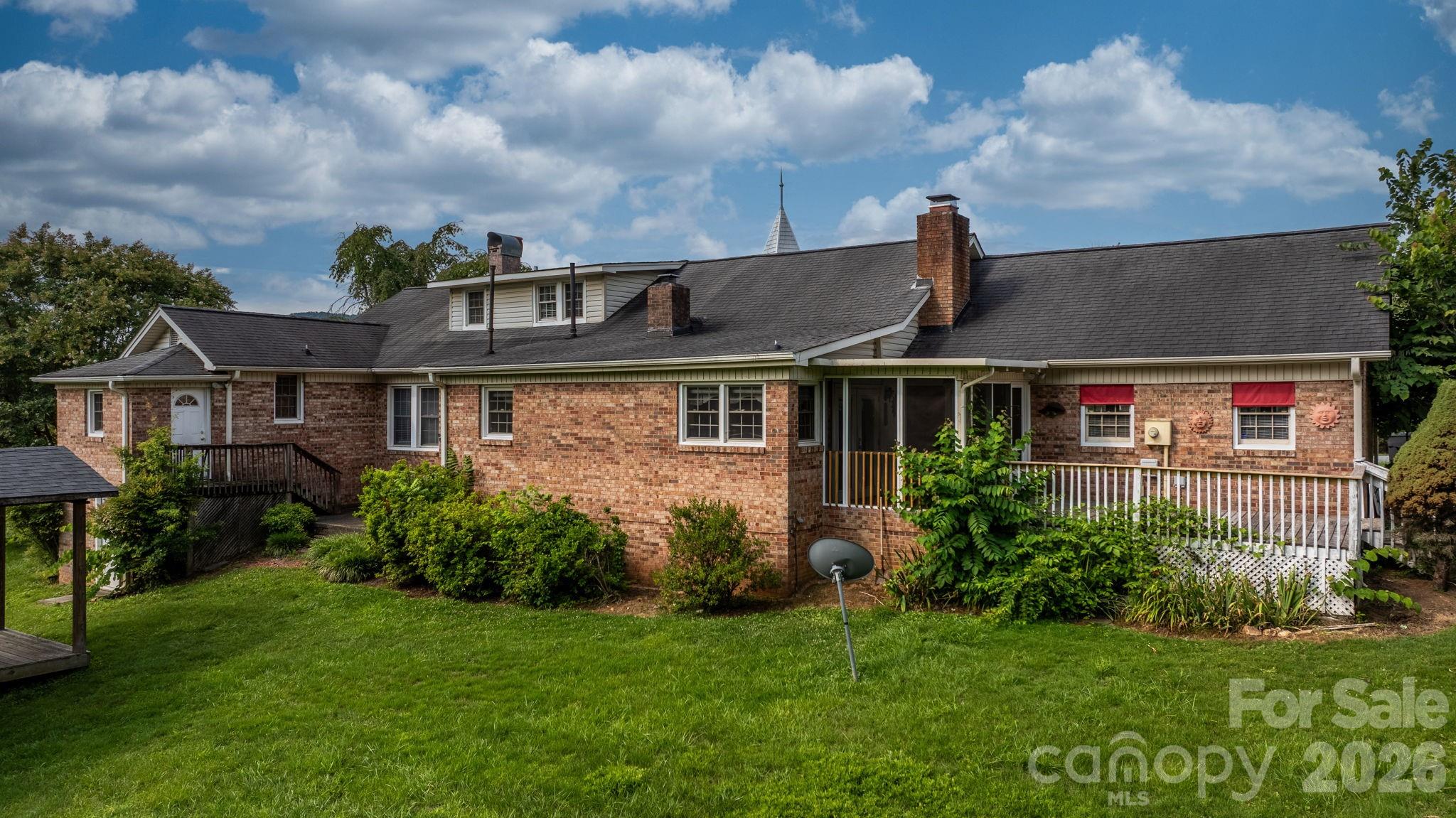 main property photo 40