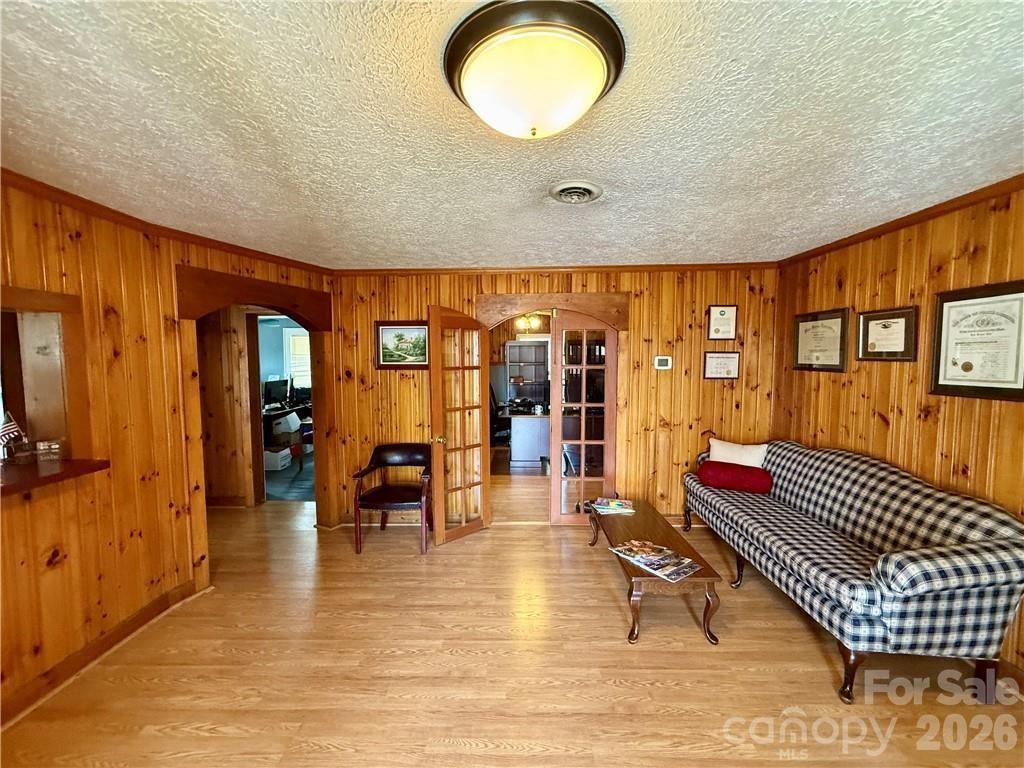 main property photo 18