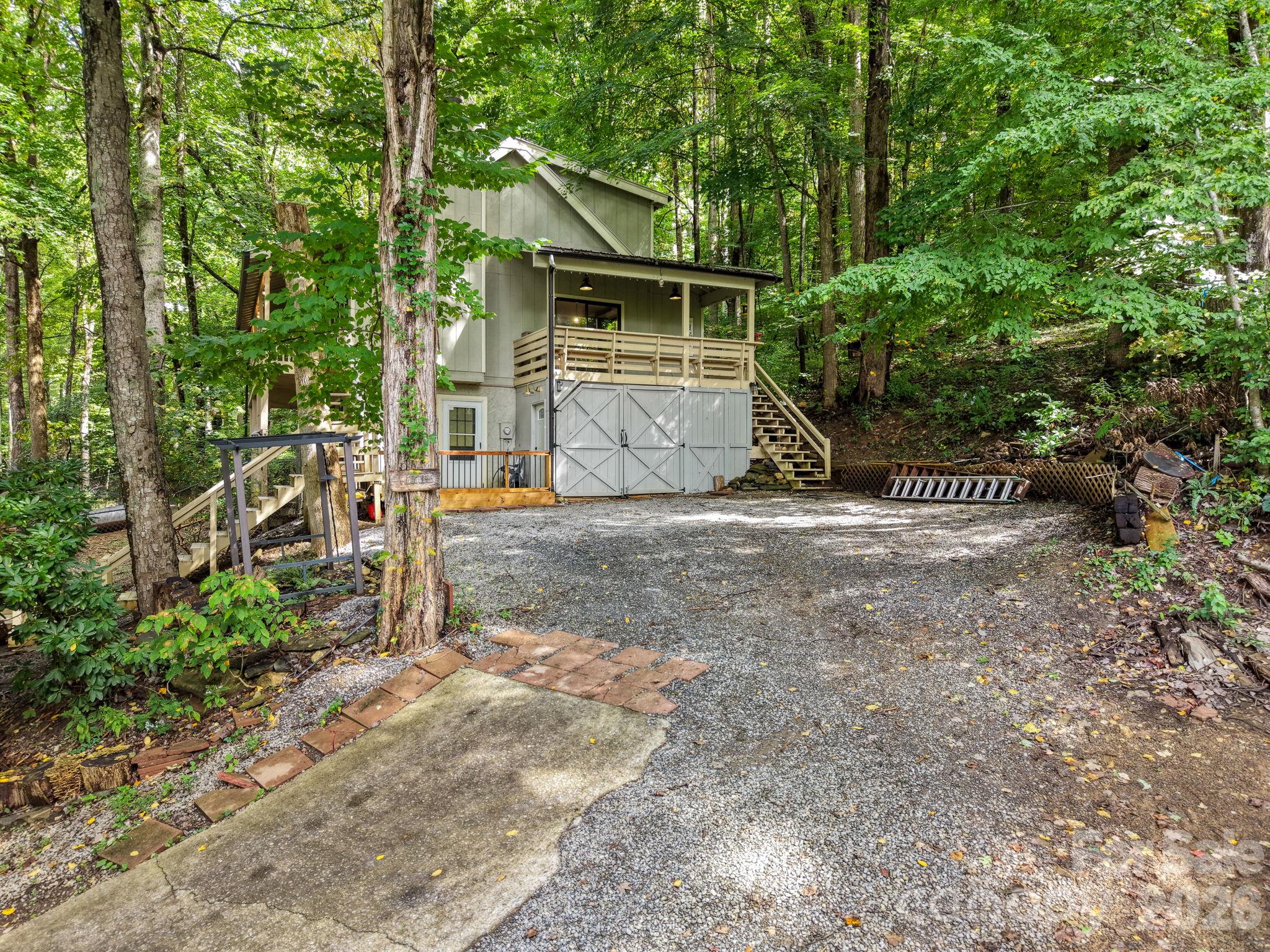 main property photo 40