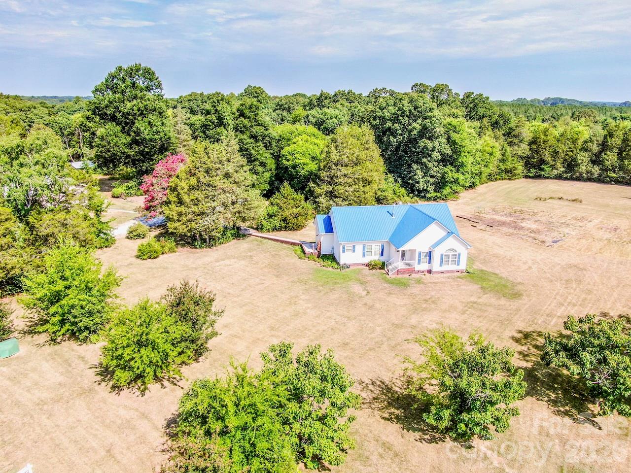 main property photo 45