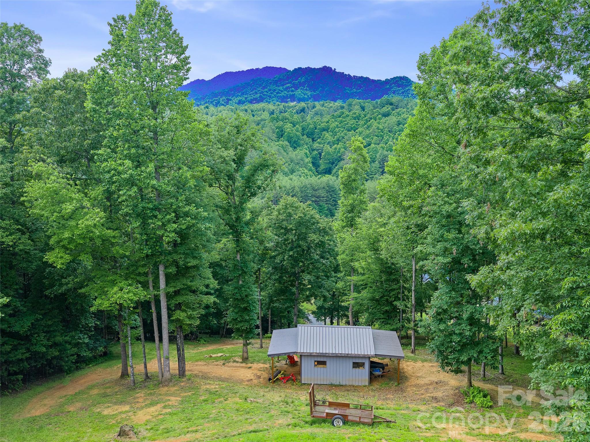 main property photo 23