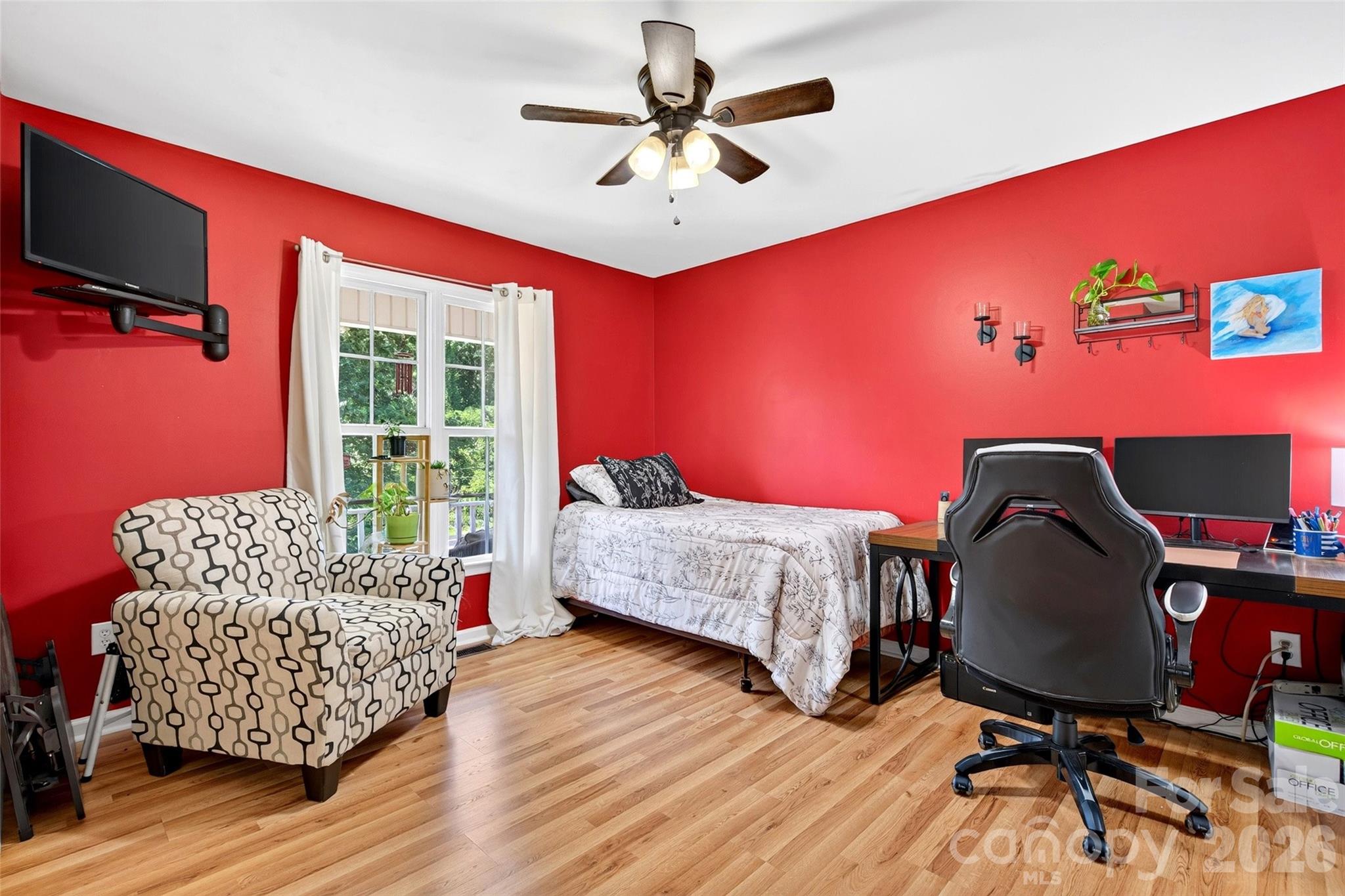 main property photo 27