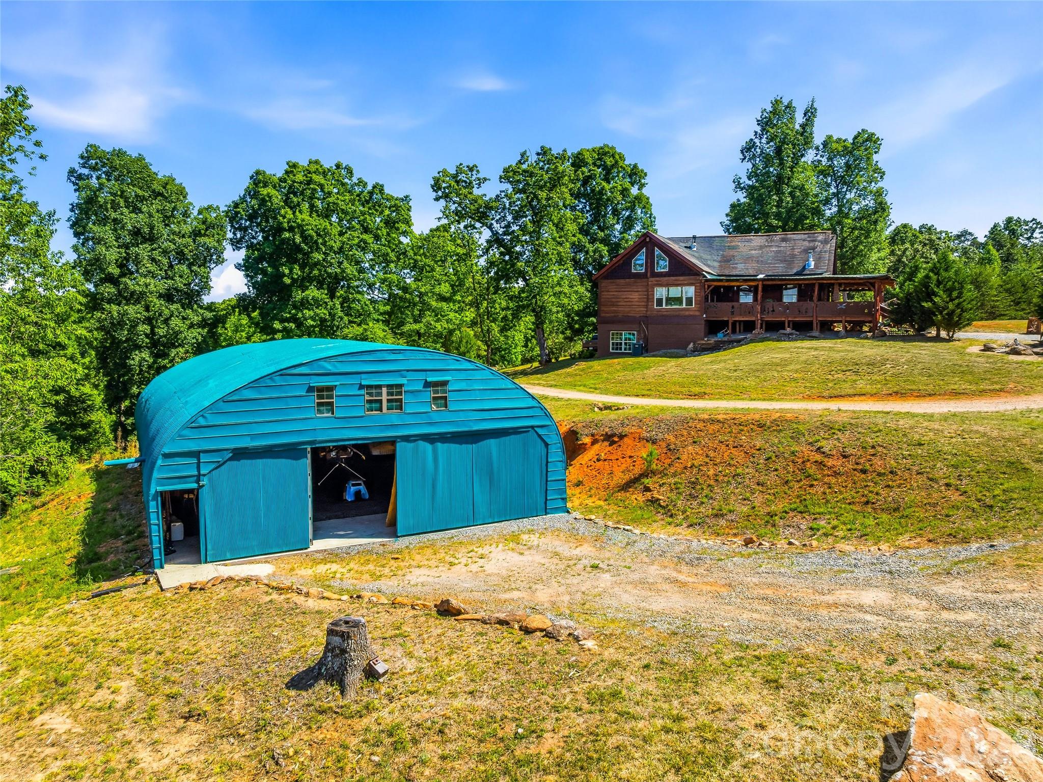 main property photo 25