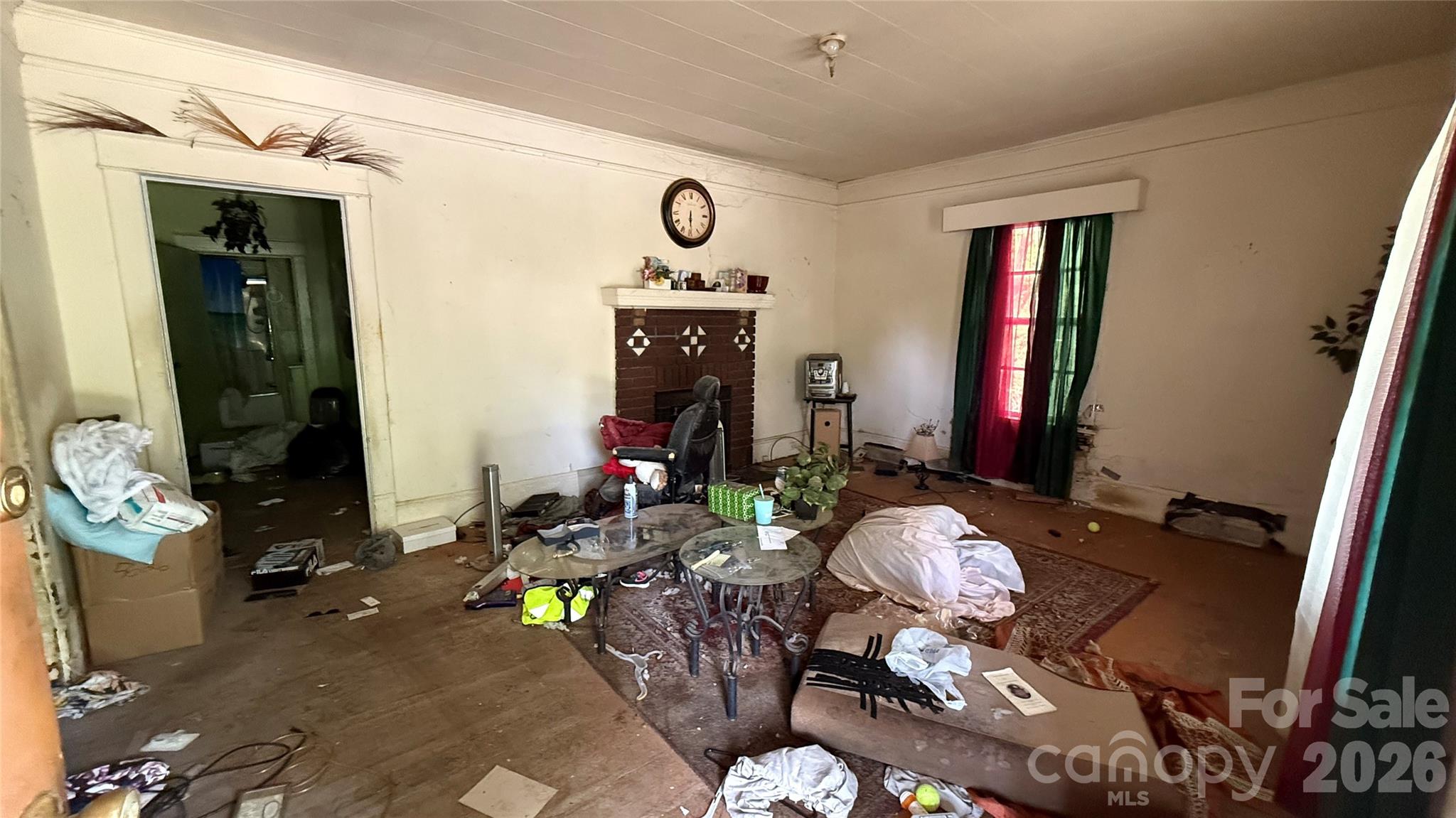 main property photo 9