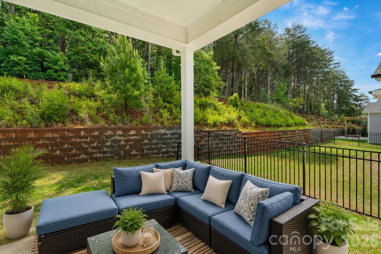 main property photo 41