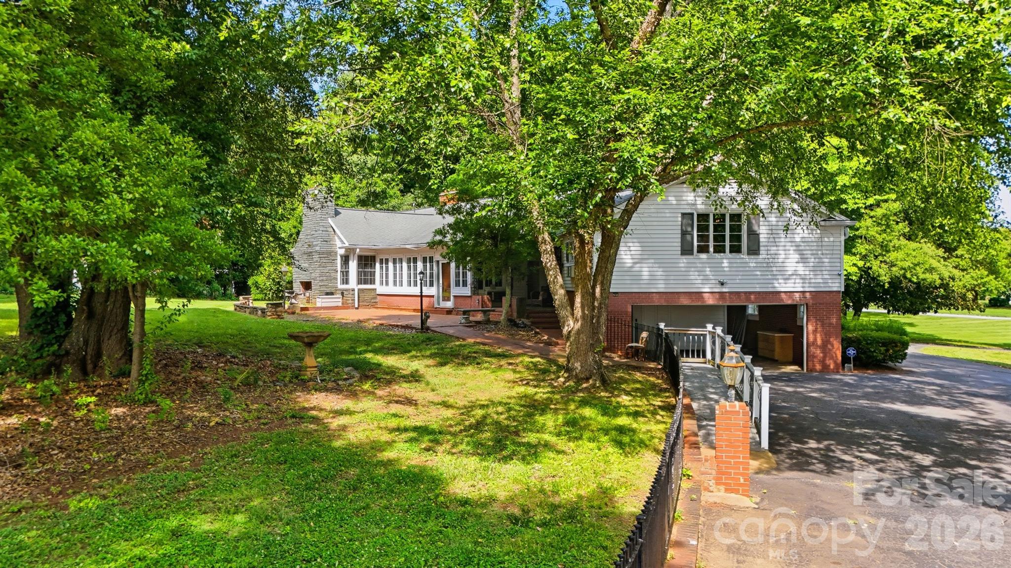 main property photo 45