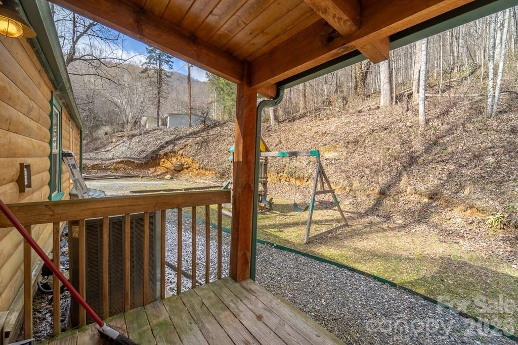 main property photo 30