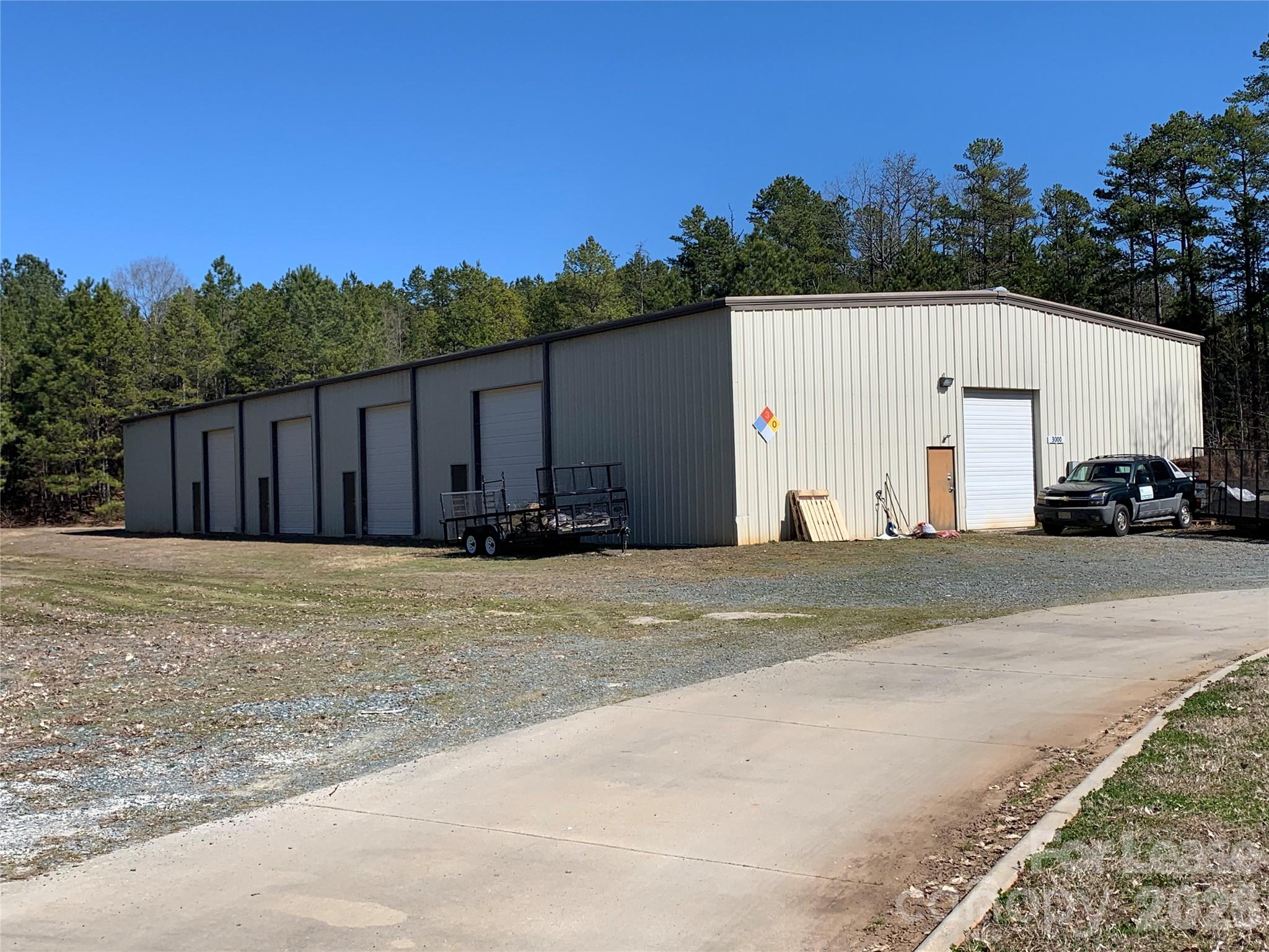 main property photo 3