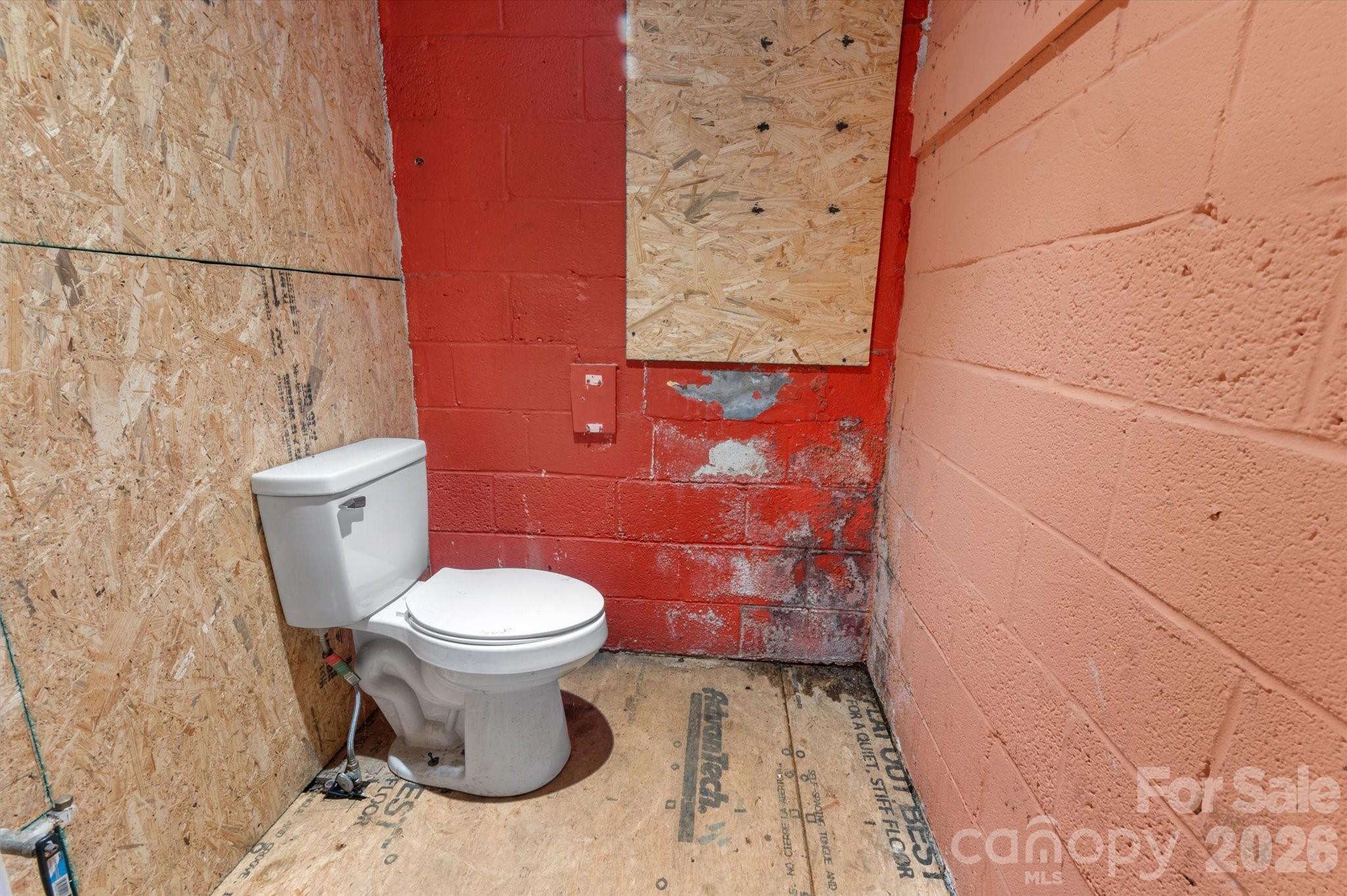 main property photo 24