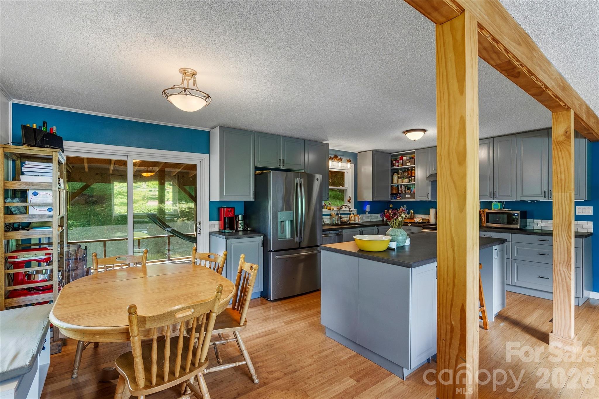 main property photo 15