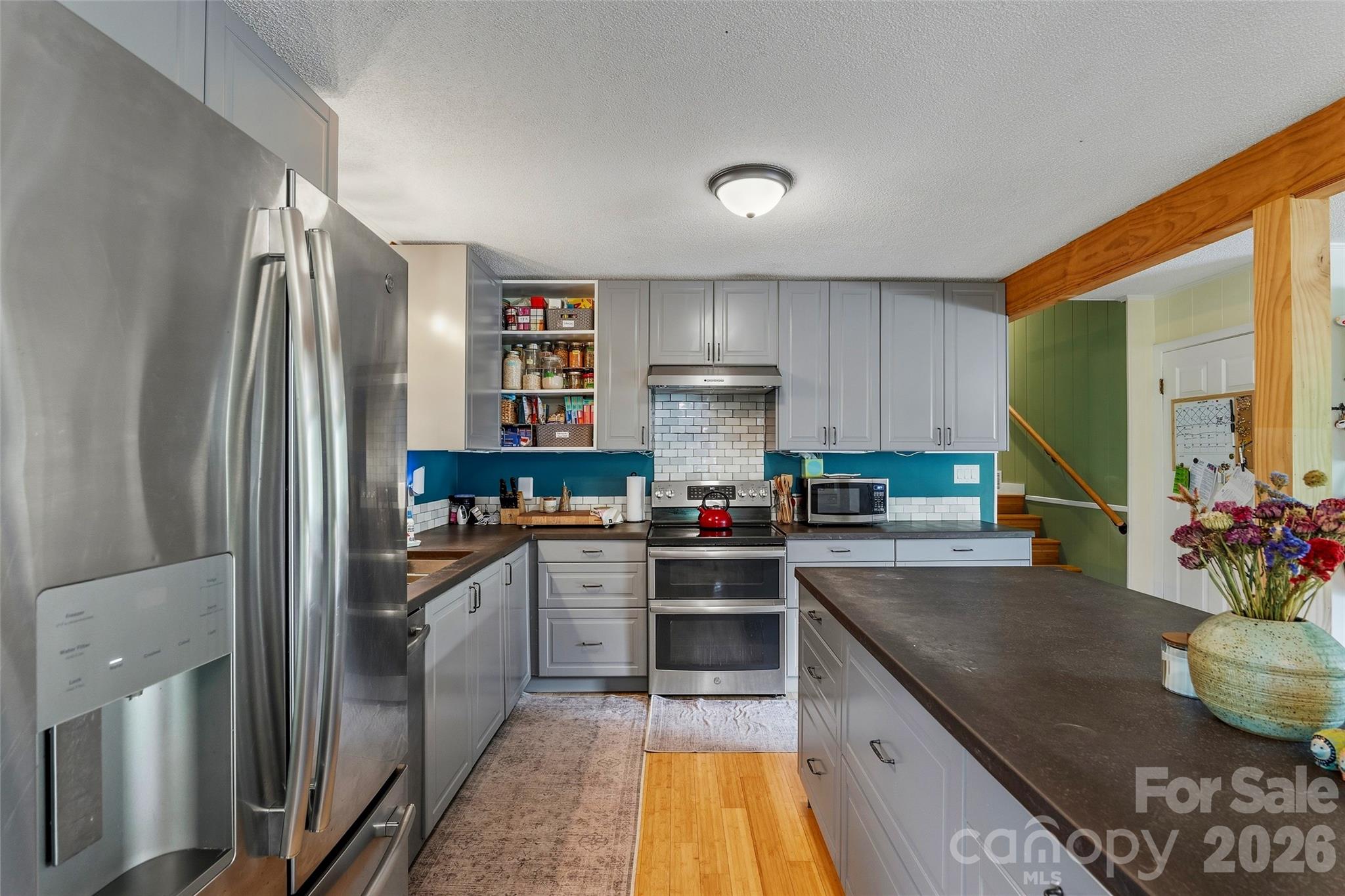 main property photo 18