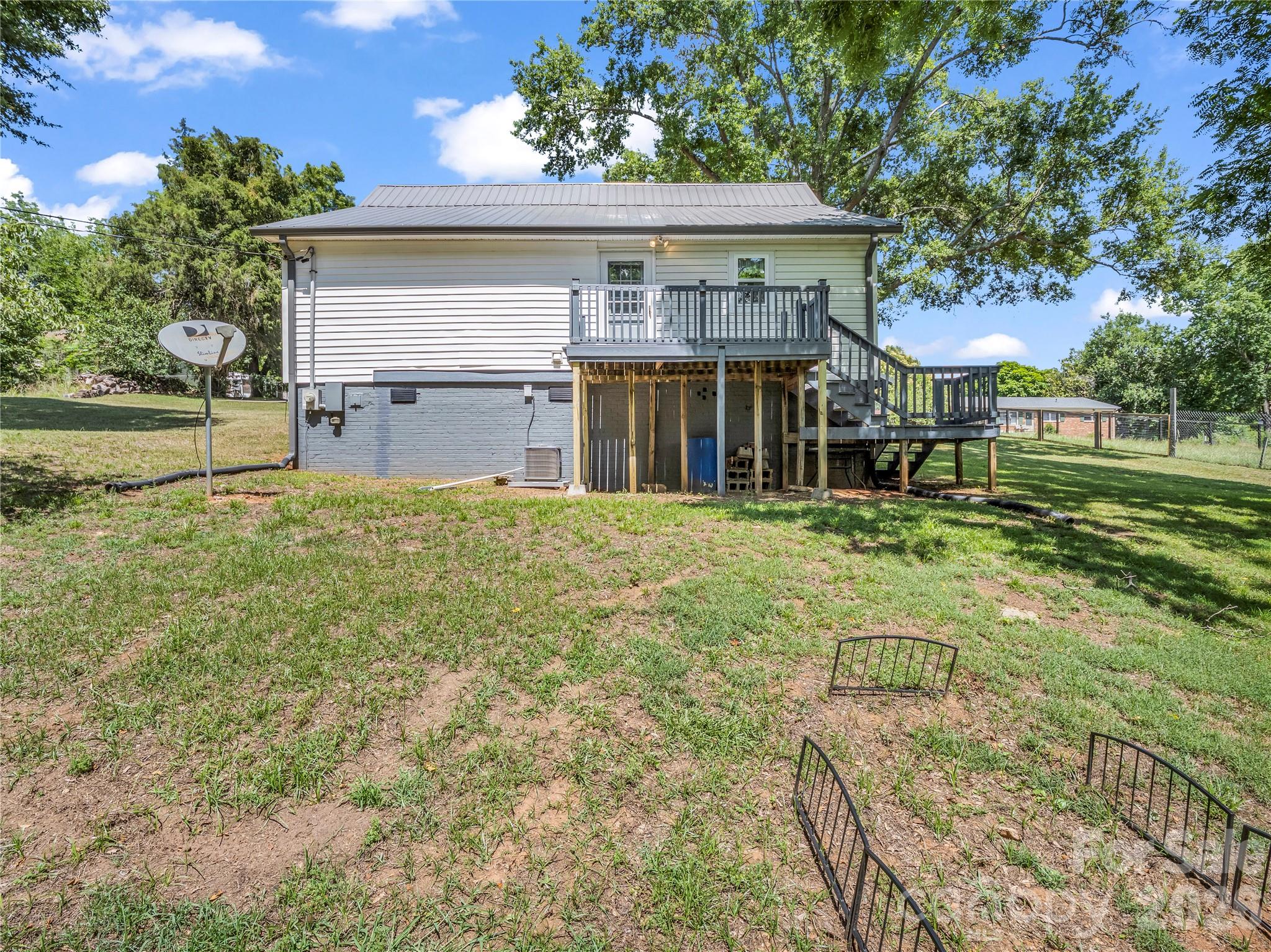 main property photo 22