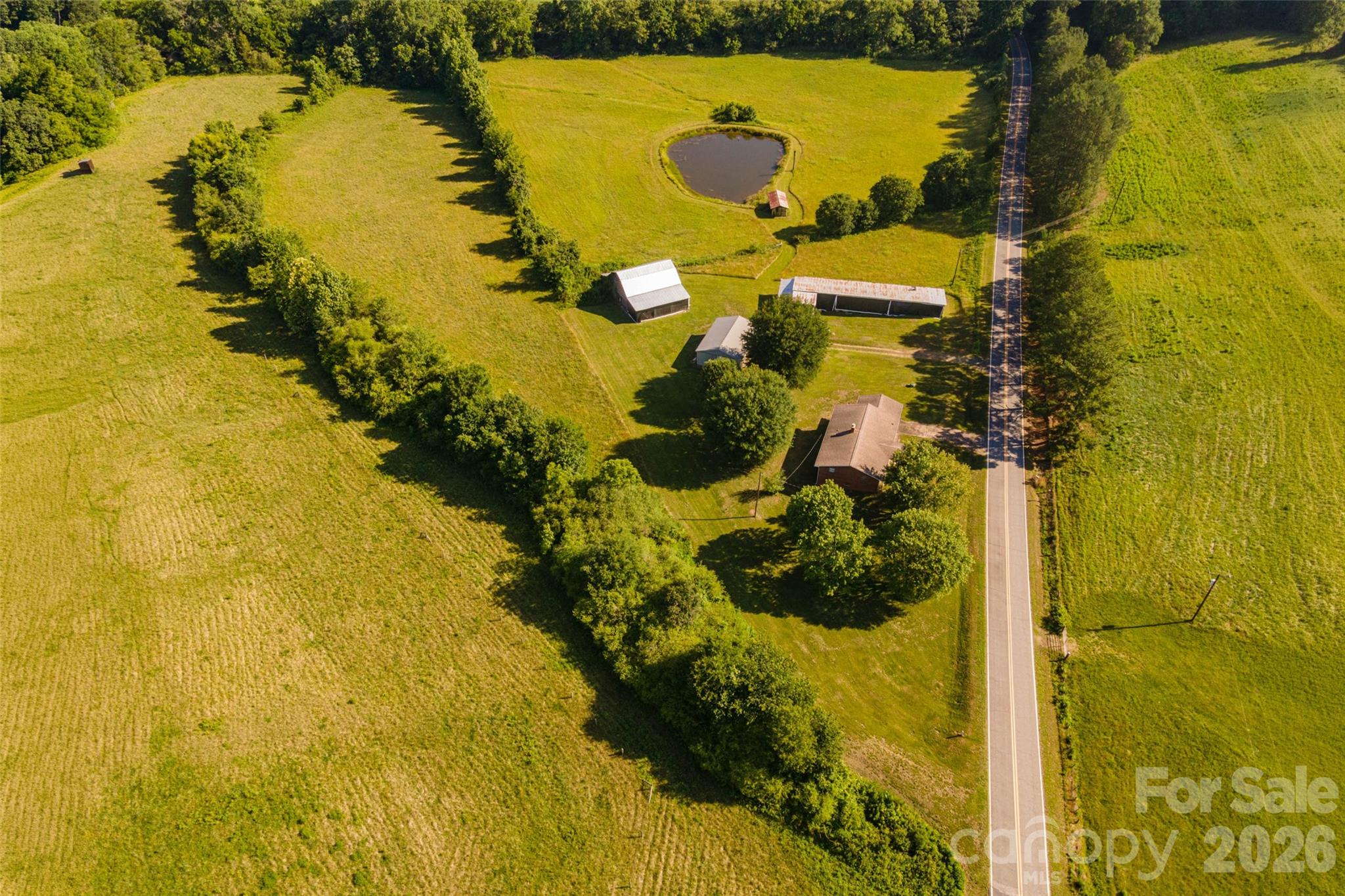main property photo 10