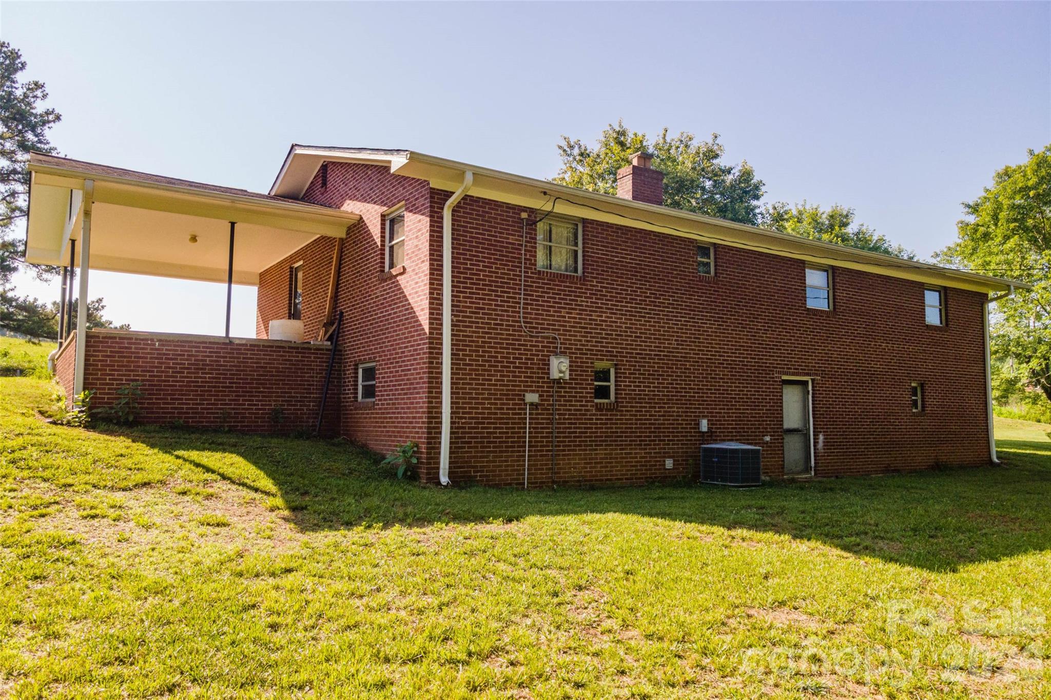 main property photo 20