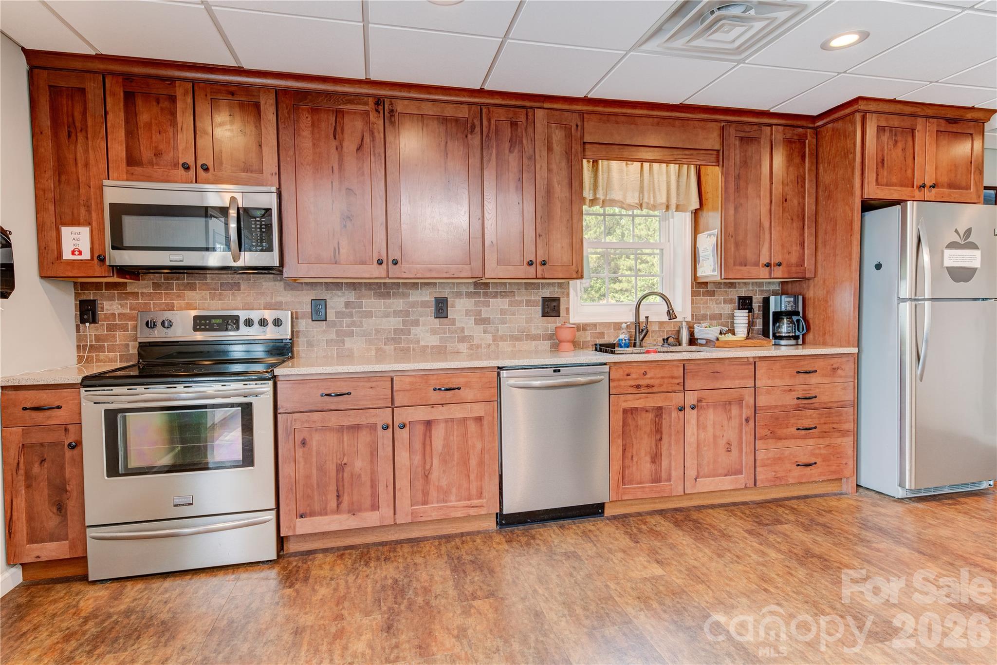 main property photo 14