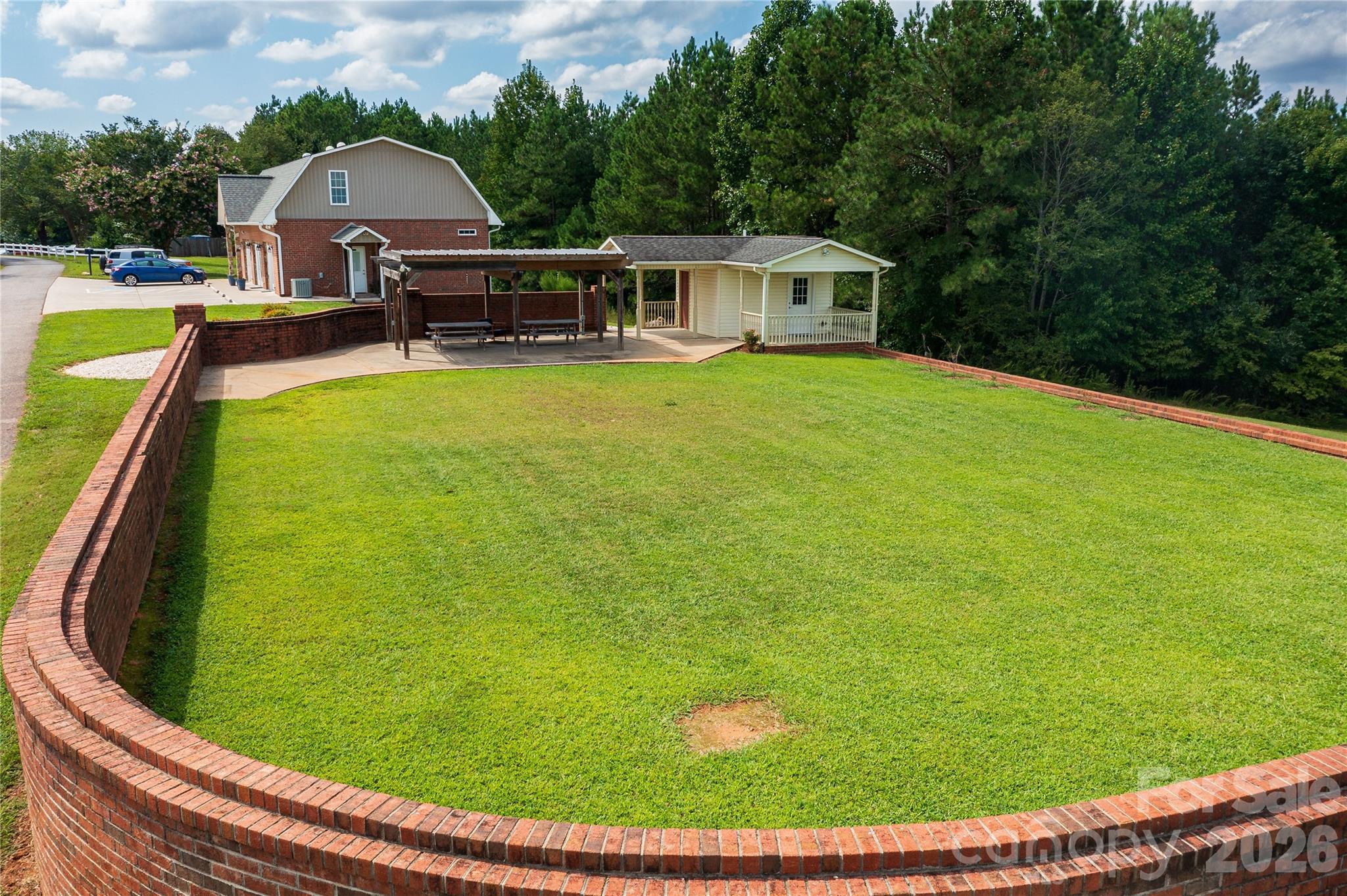 main property photo 38