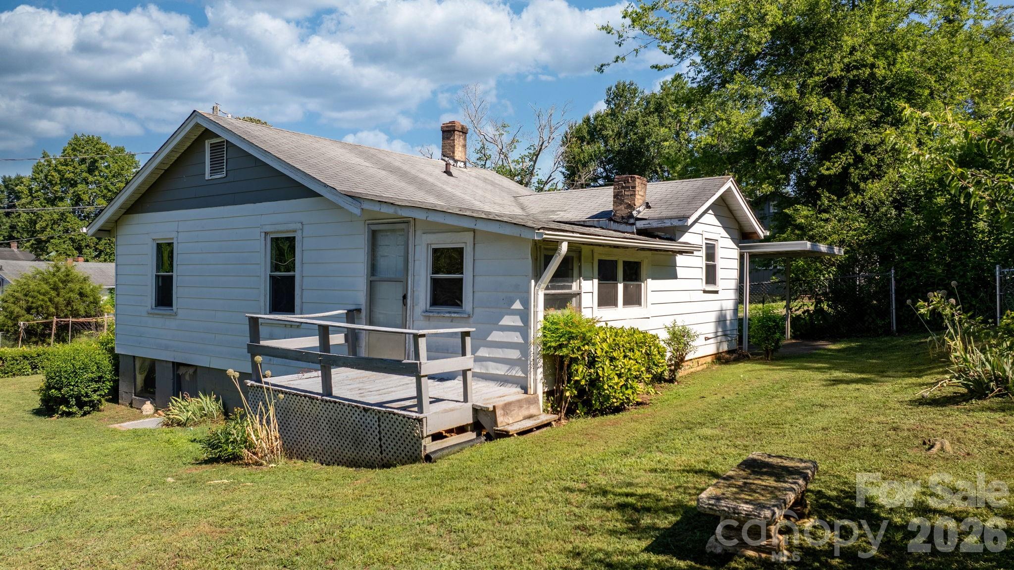 main property photo 23
