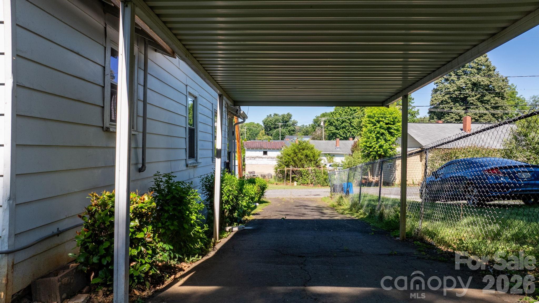 main property photo 26