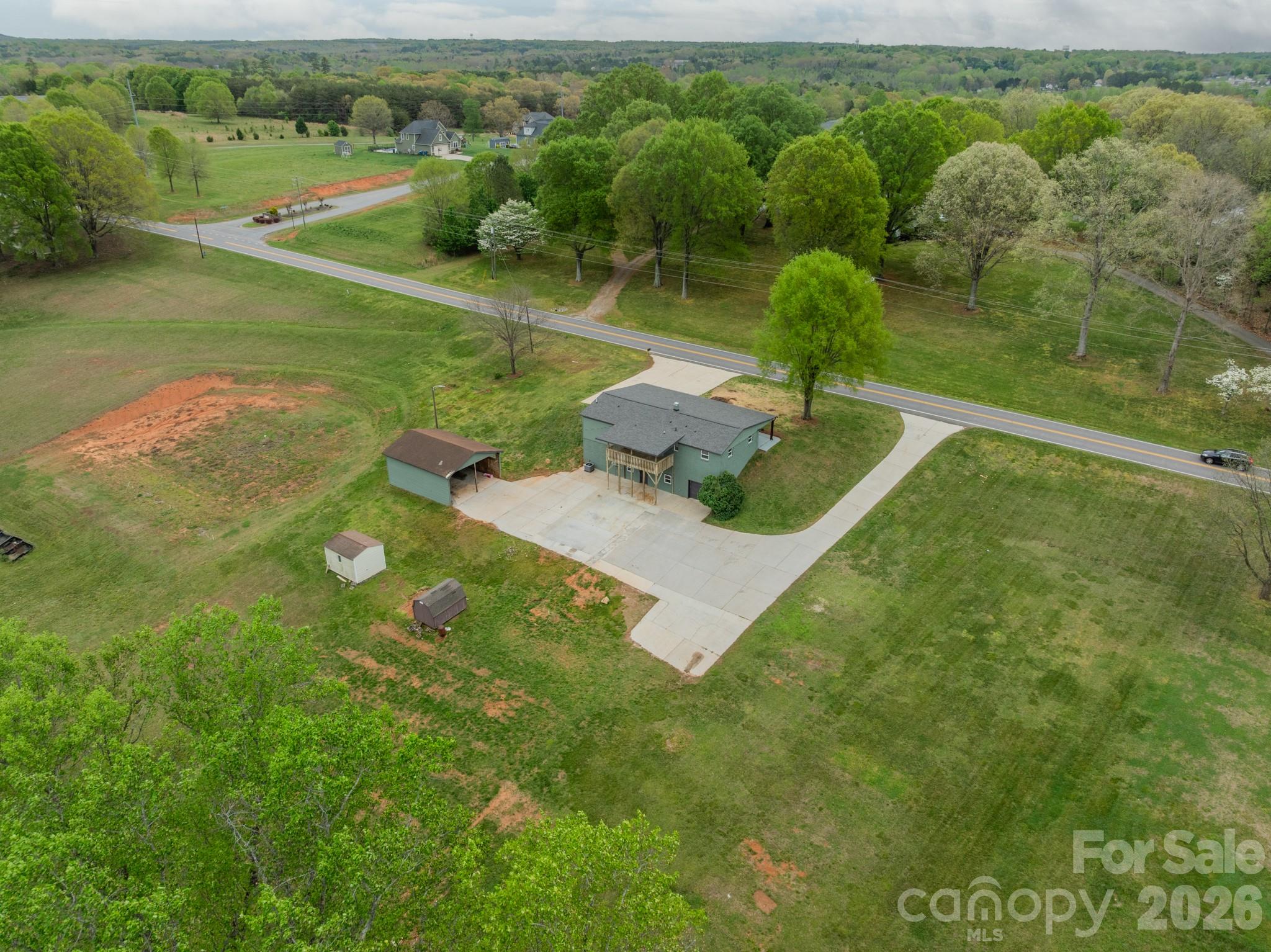 main property photo 6