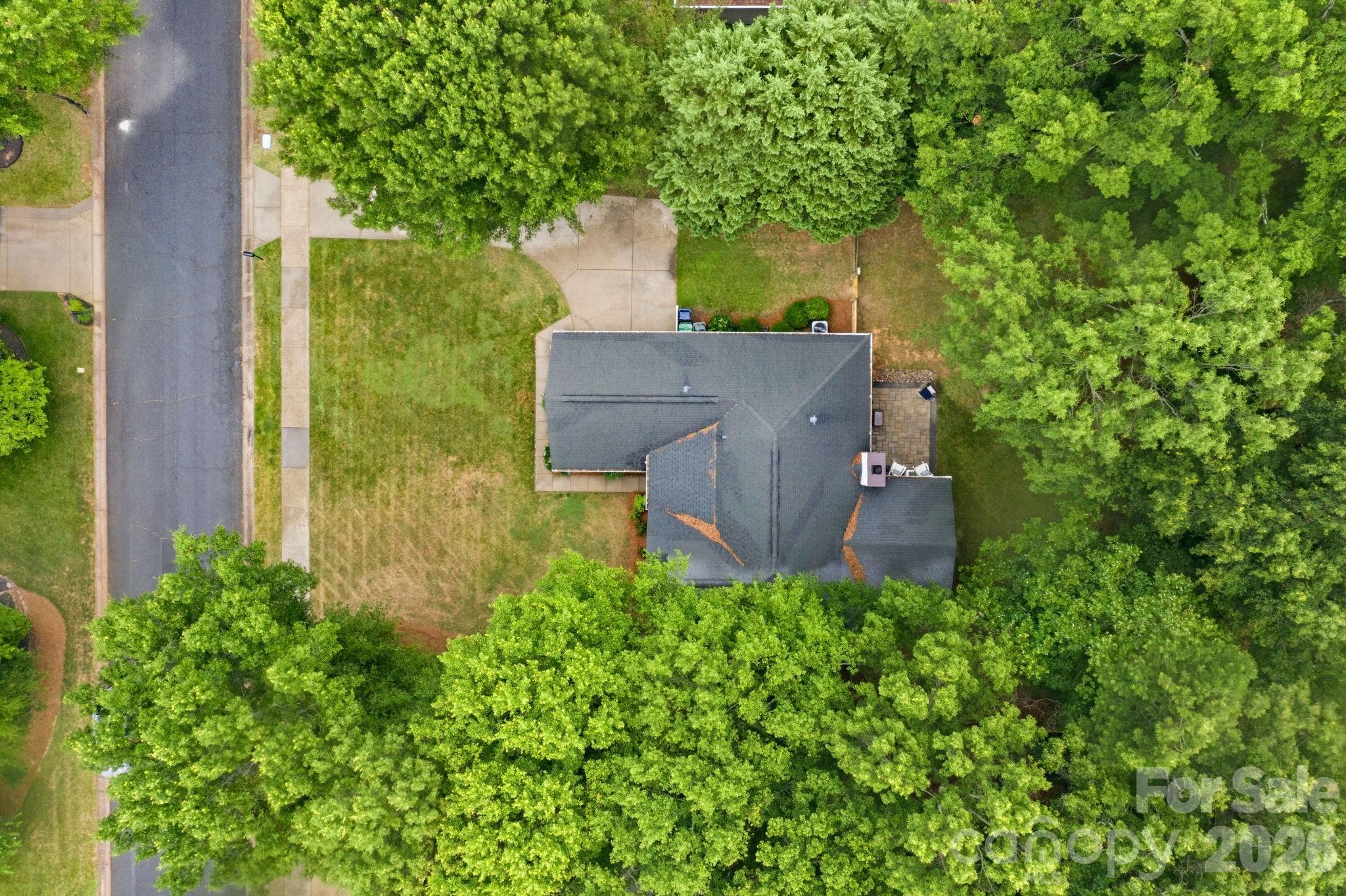 main property photo 32