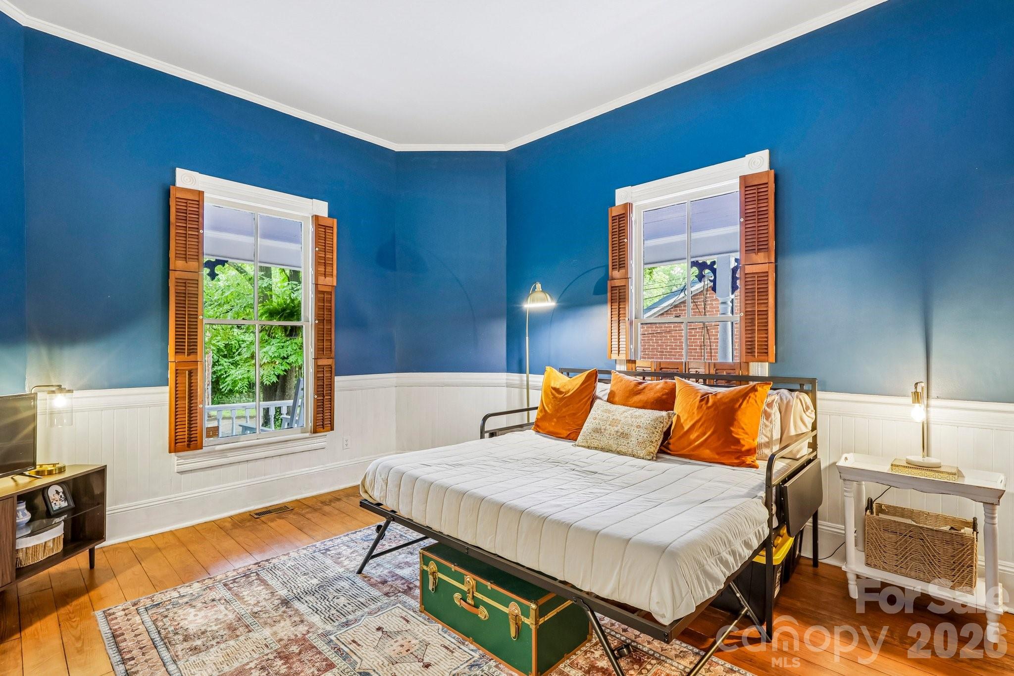 main property photo 22