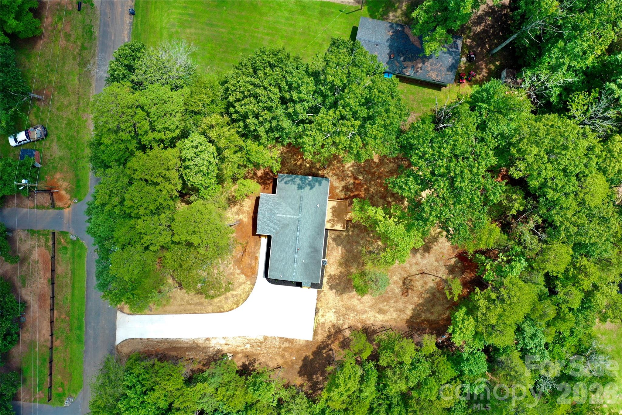 main property photo 29
