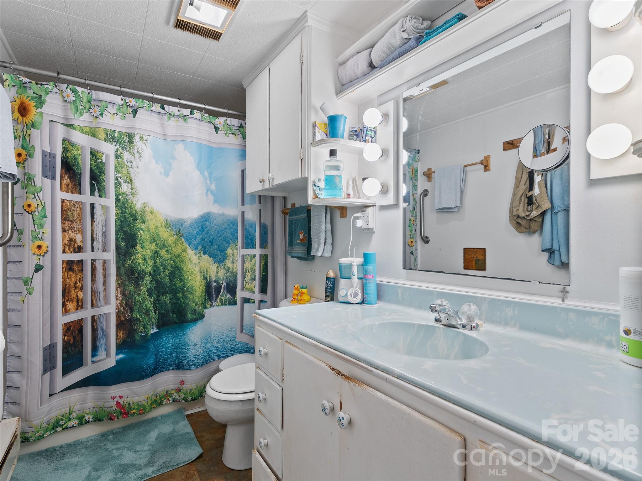 main property photo 12