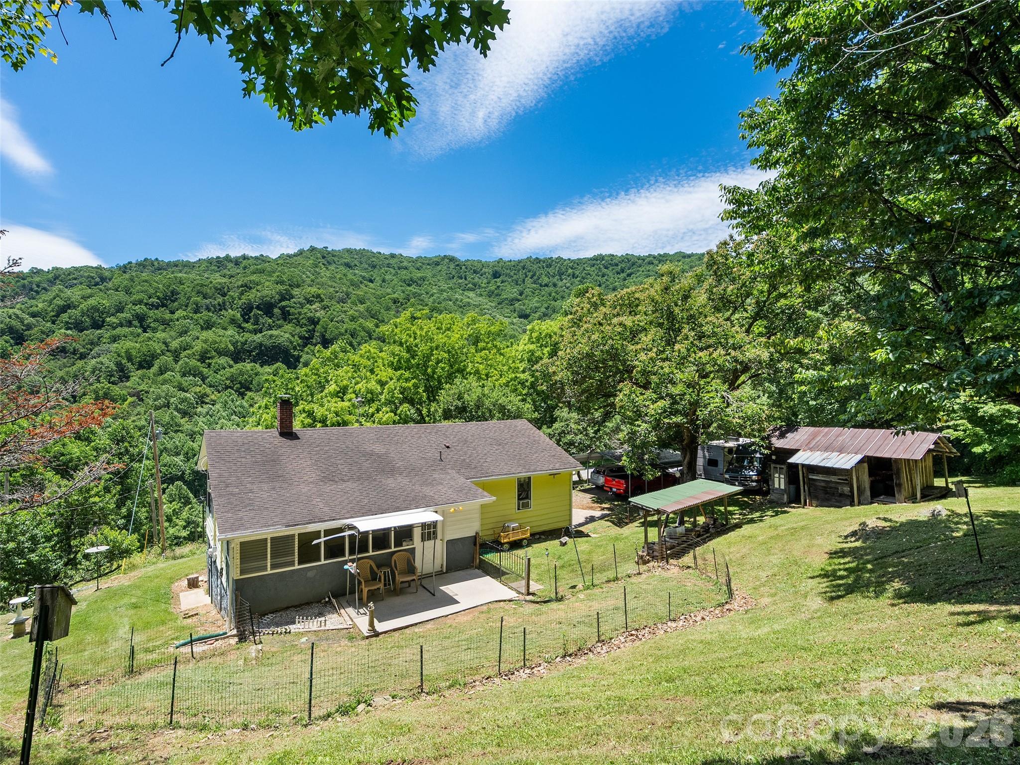 main property photo 18